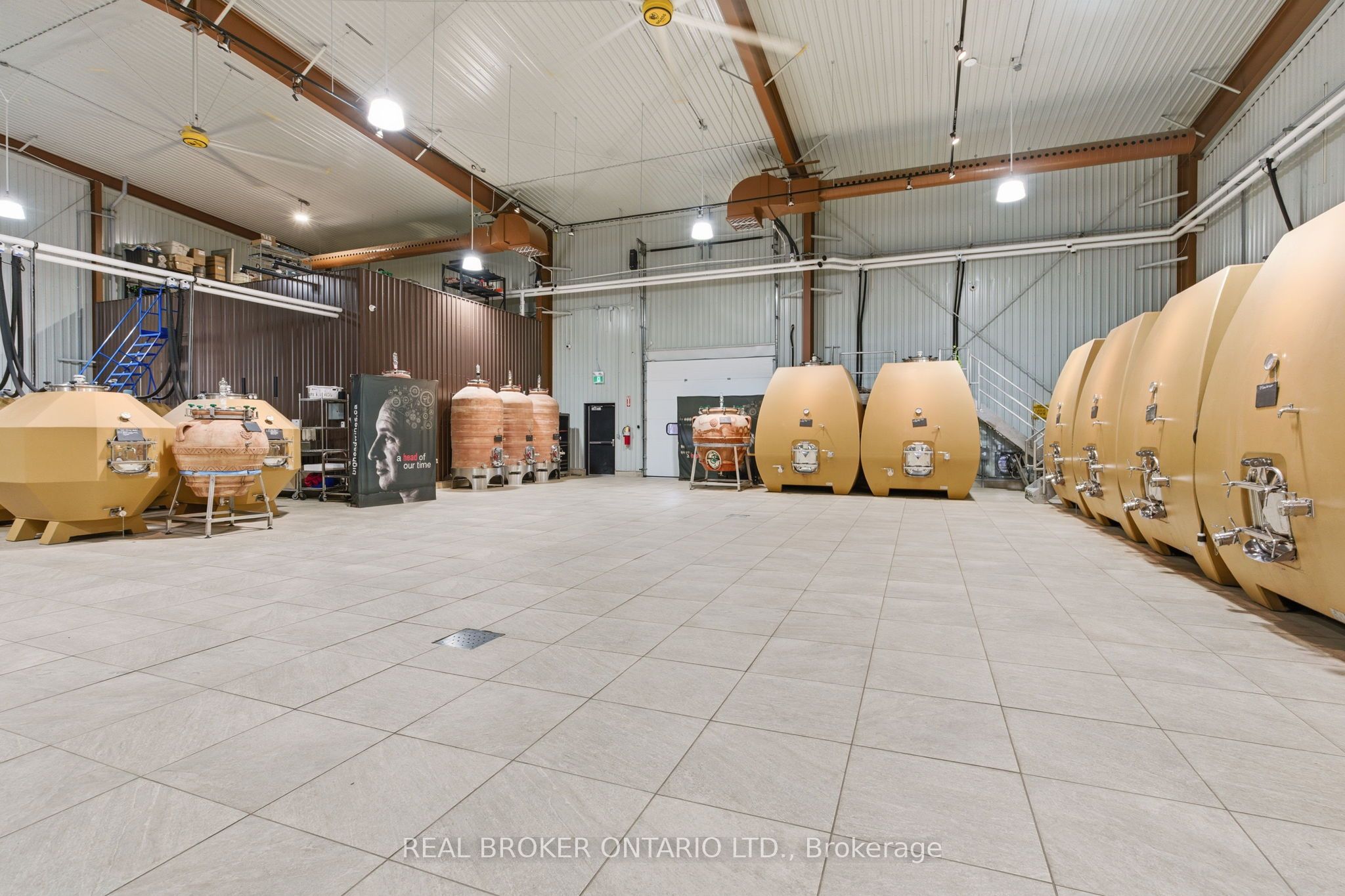 823 6 Line Property Photo 21