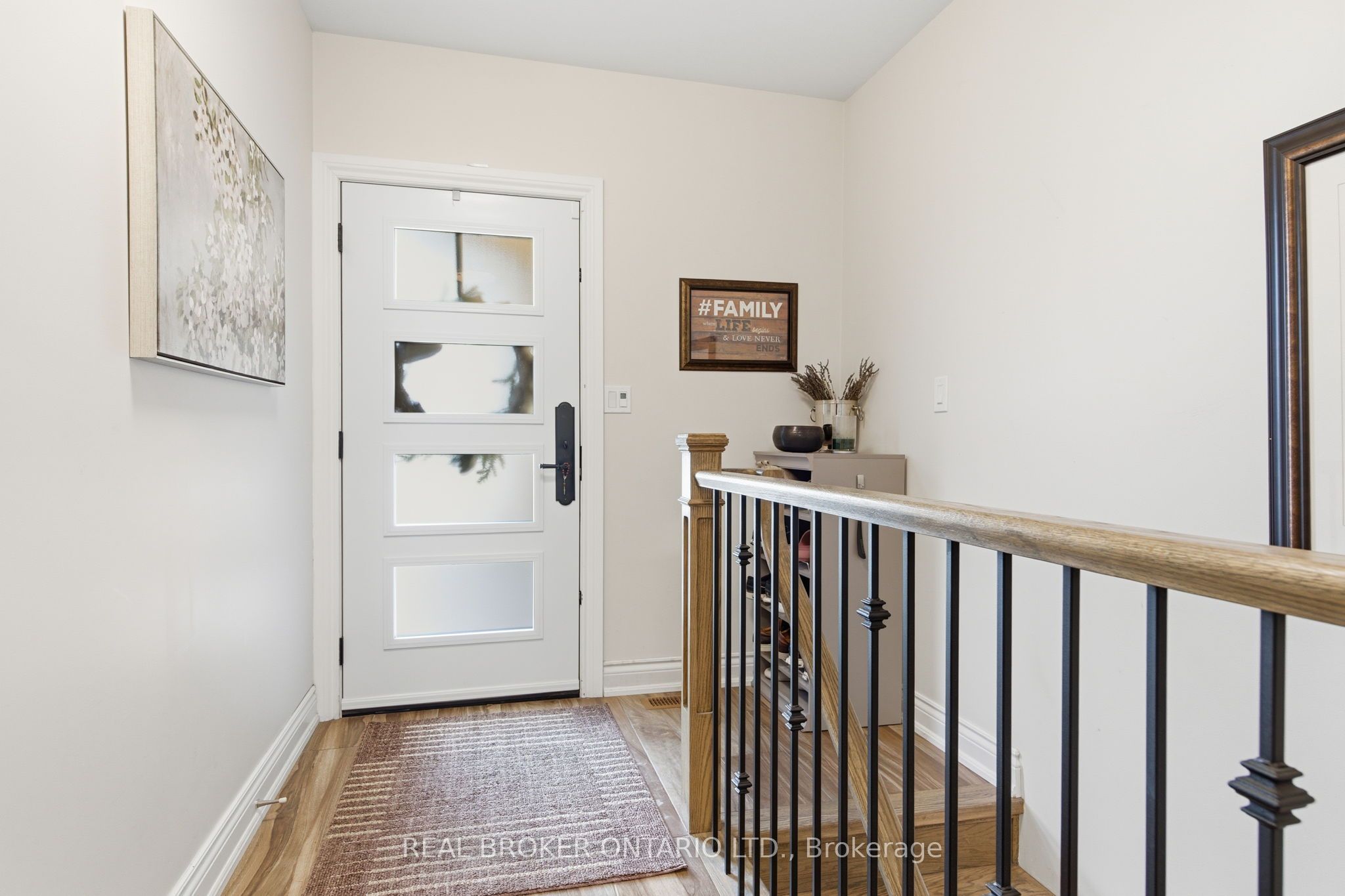 823 6 Line Property Photo 33