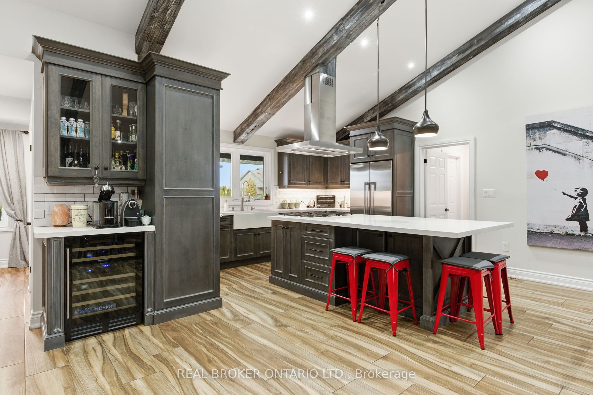 823 6 Line Property Photo 36