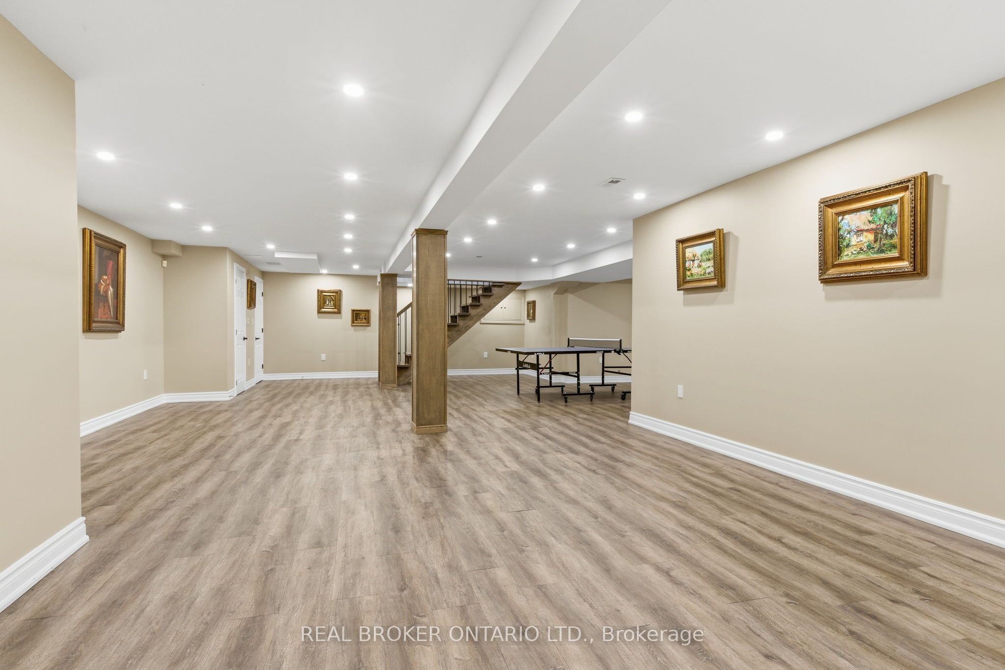 823 6 Line Property Photo 41