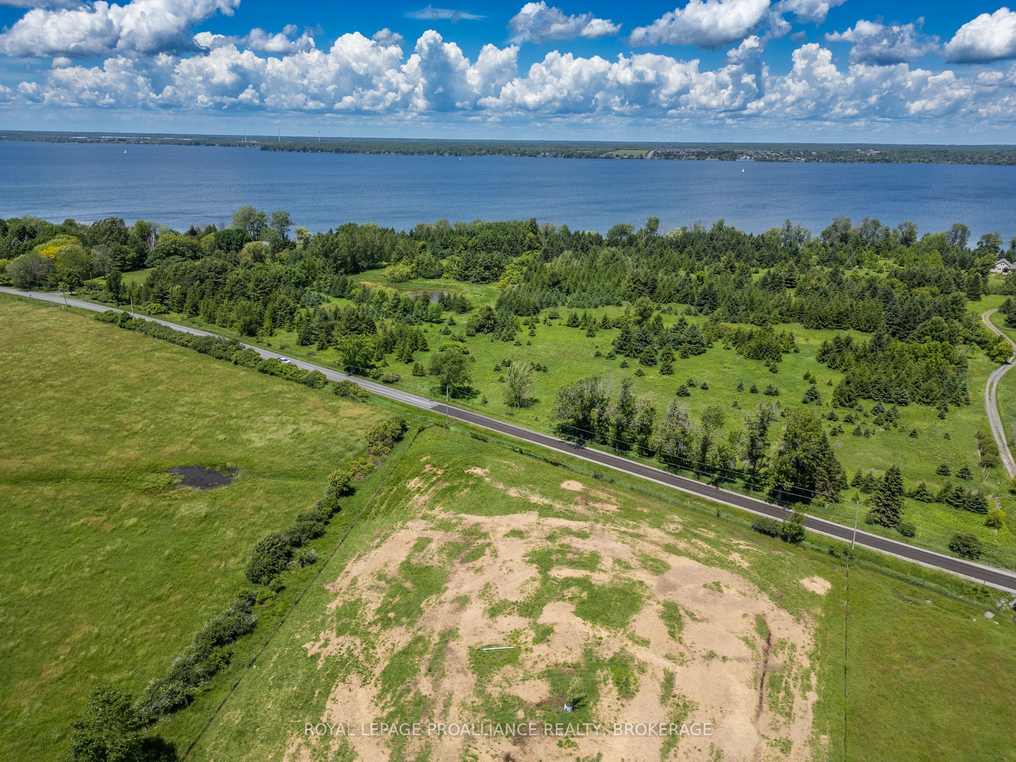 Pt Lt 18-19 Front Road Property Photo 1