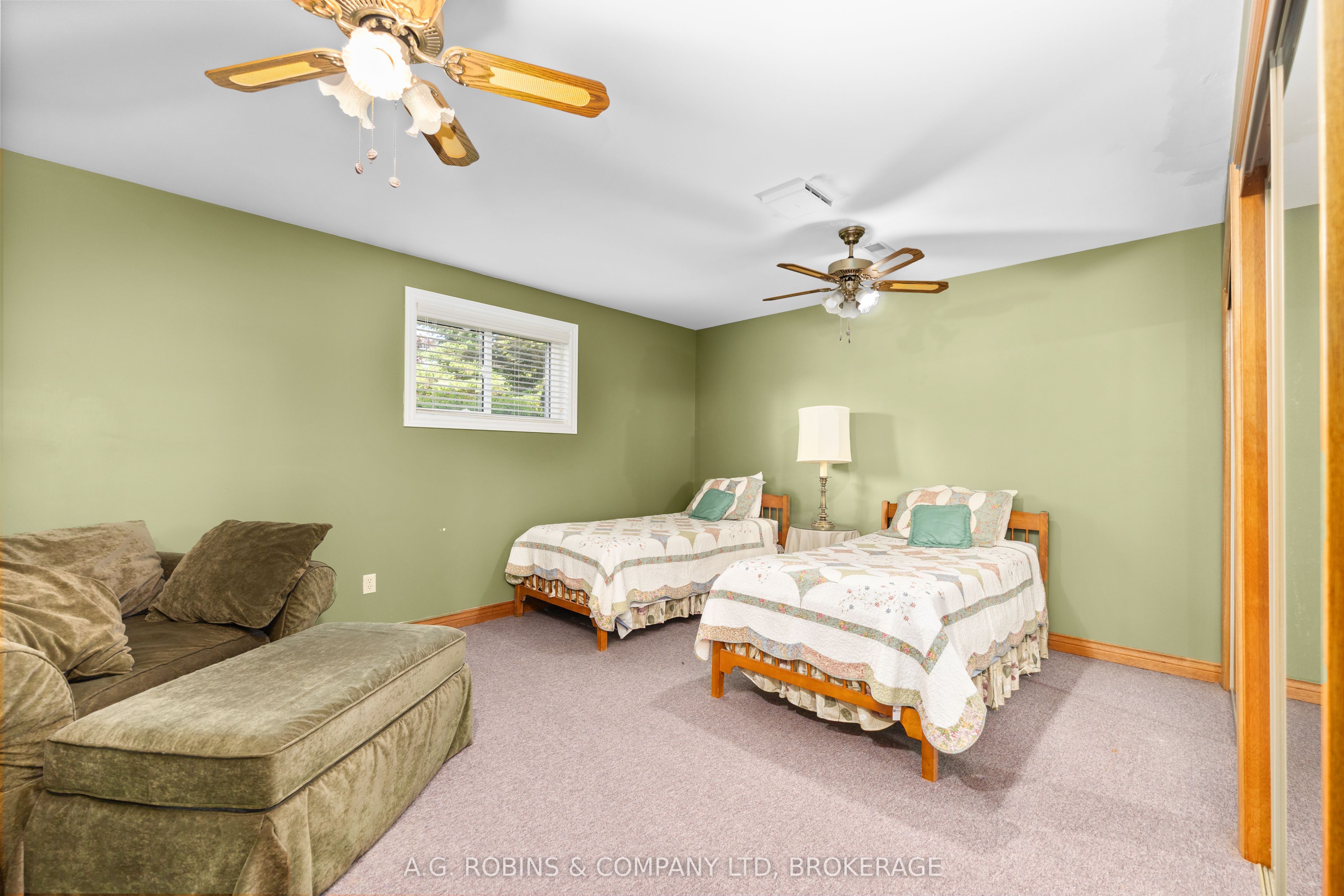 10321 Lakshore Road W Property Photo 38