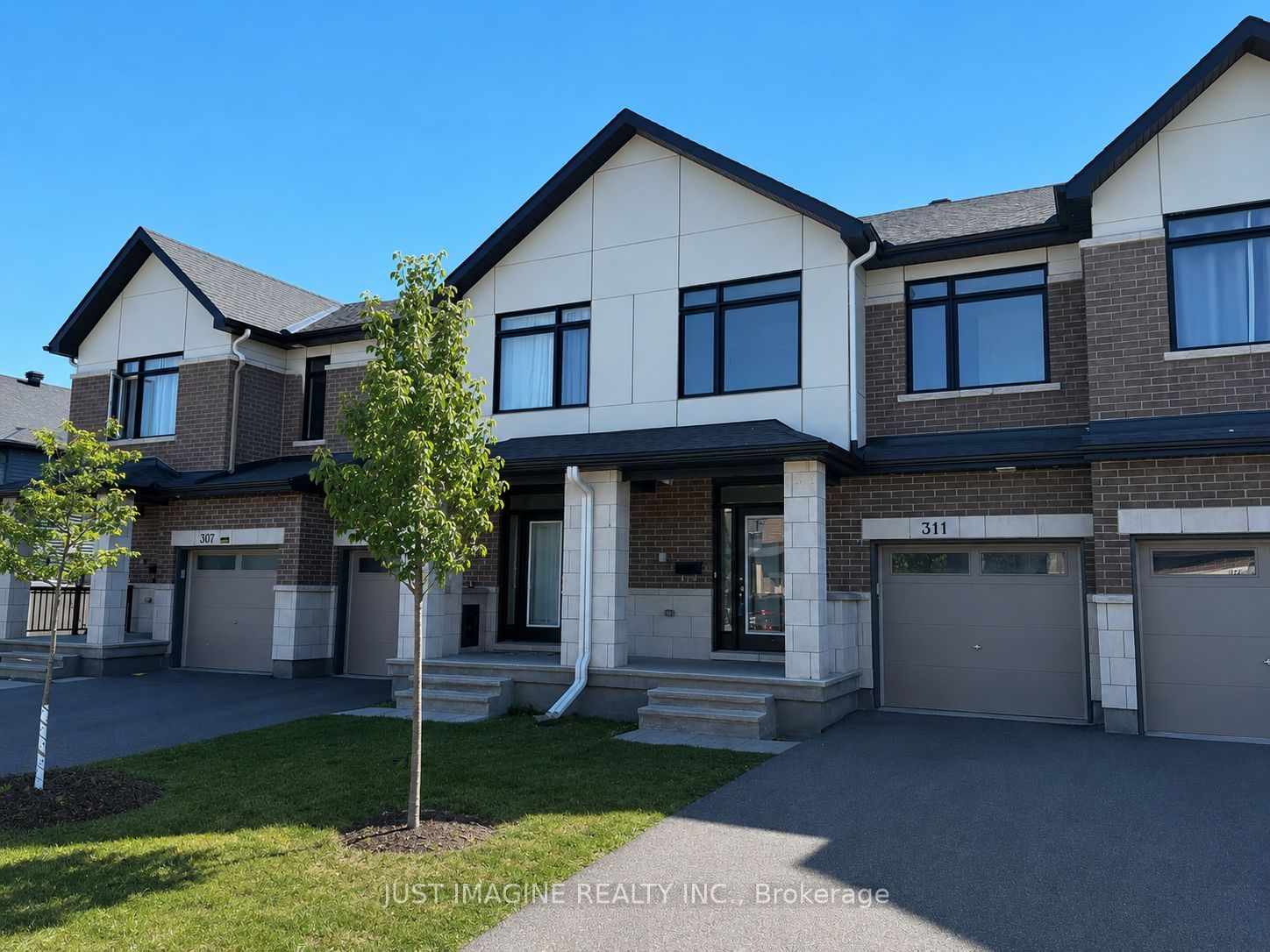 311 Ibanez Walk Property Photo 1