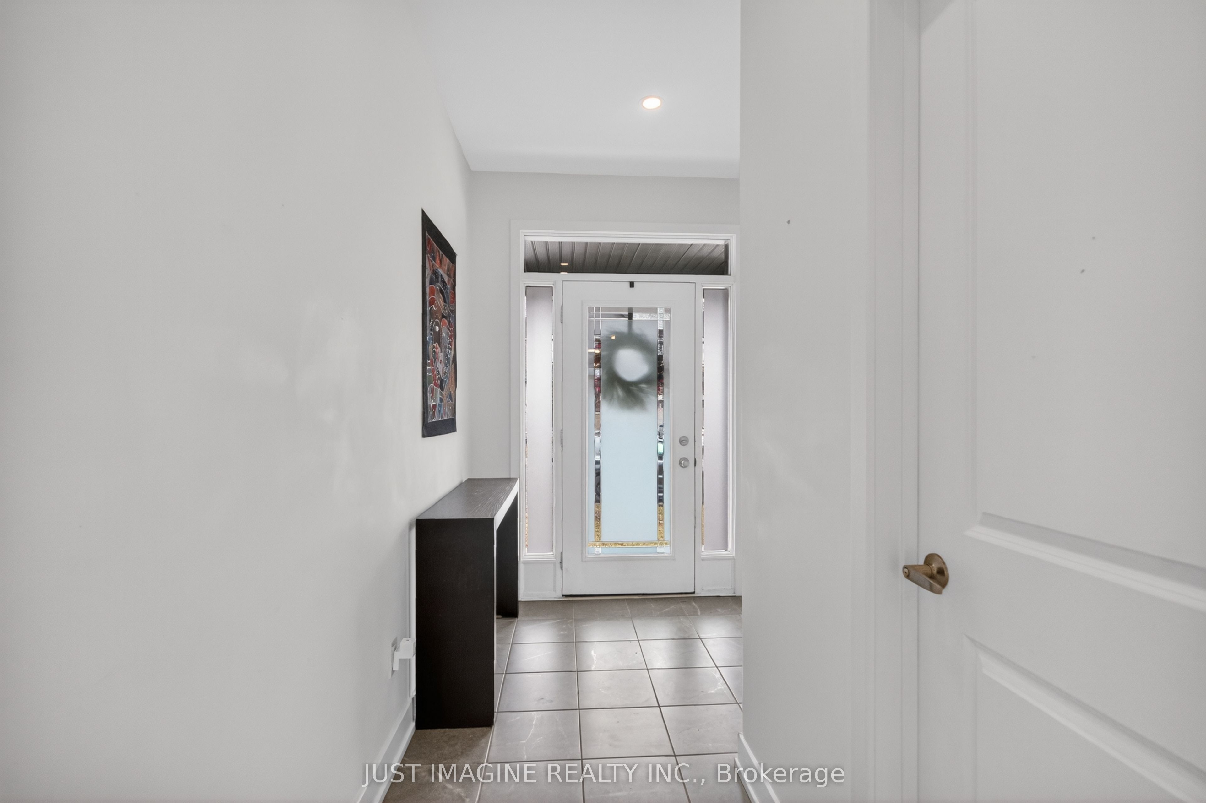 311 Ibanez Walk Property Photo 4