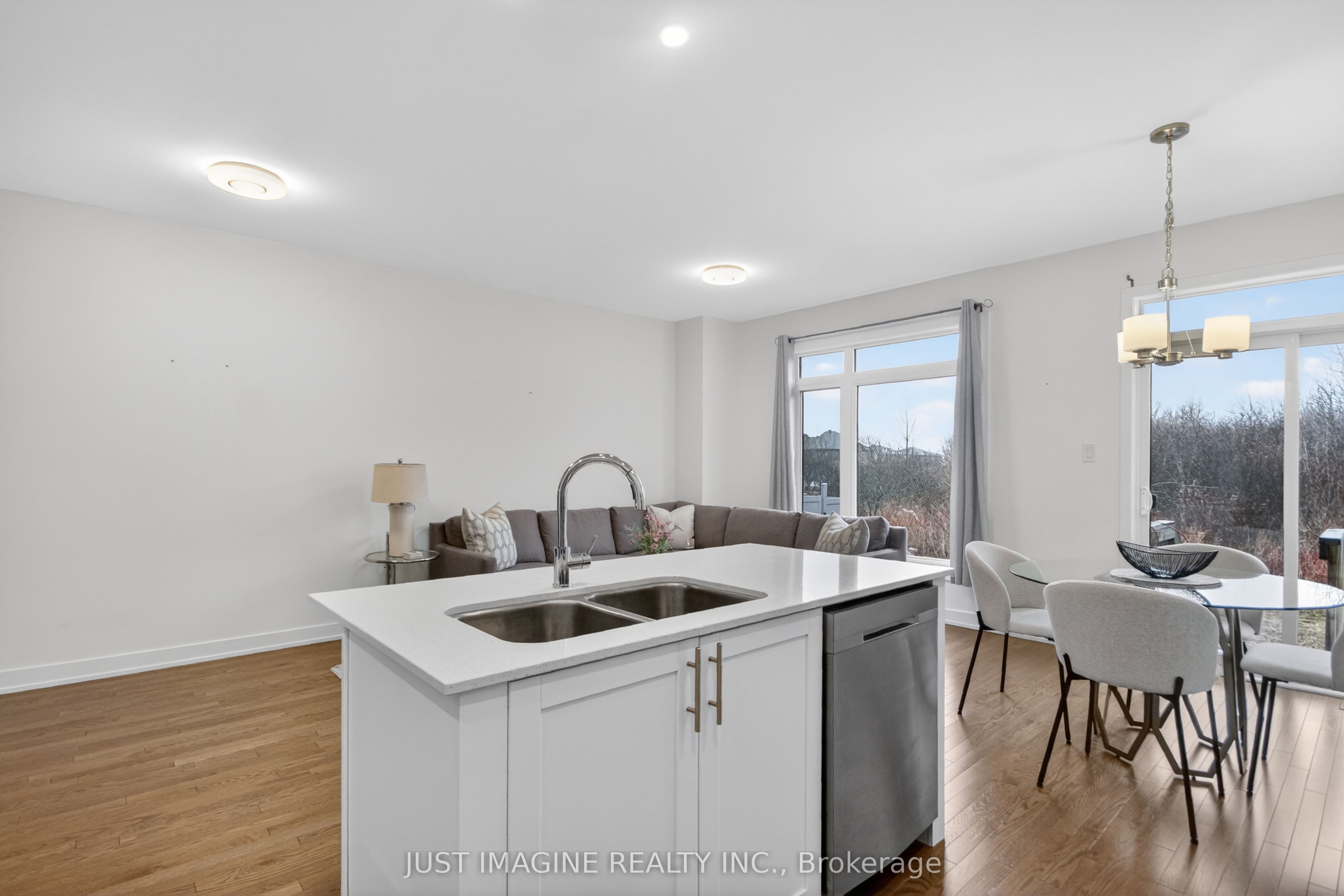 311 Ibanez Walk Property Photo 23