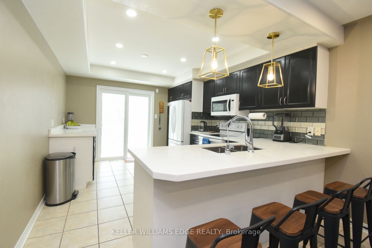 334 St Lawrence Drive Property Photo 15