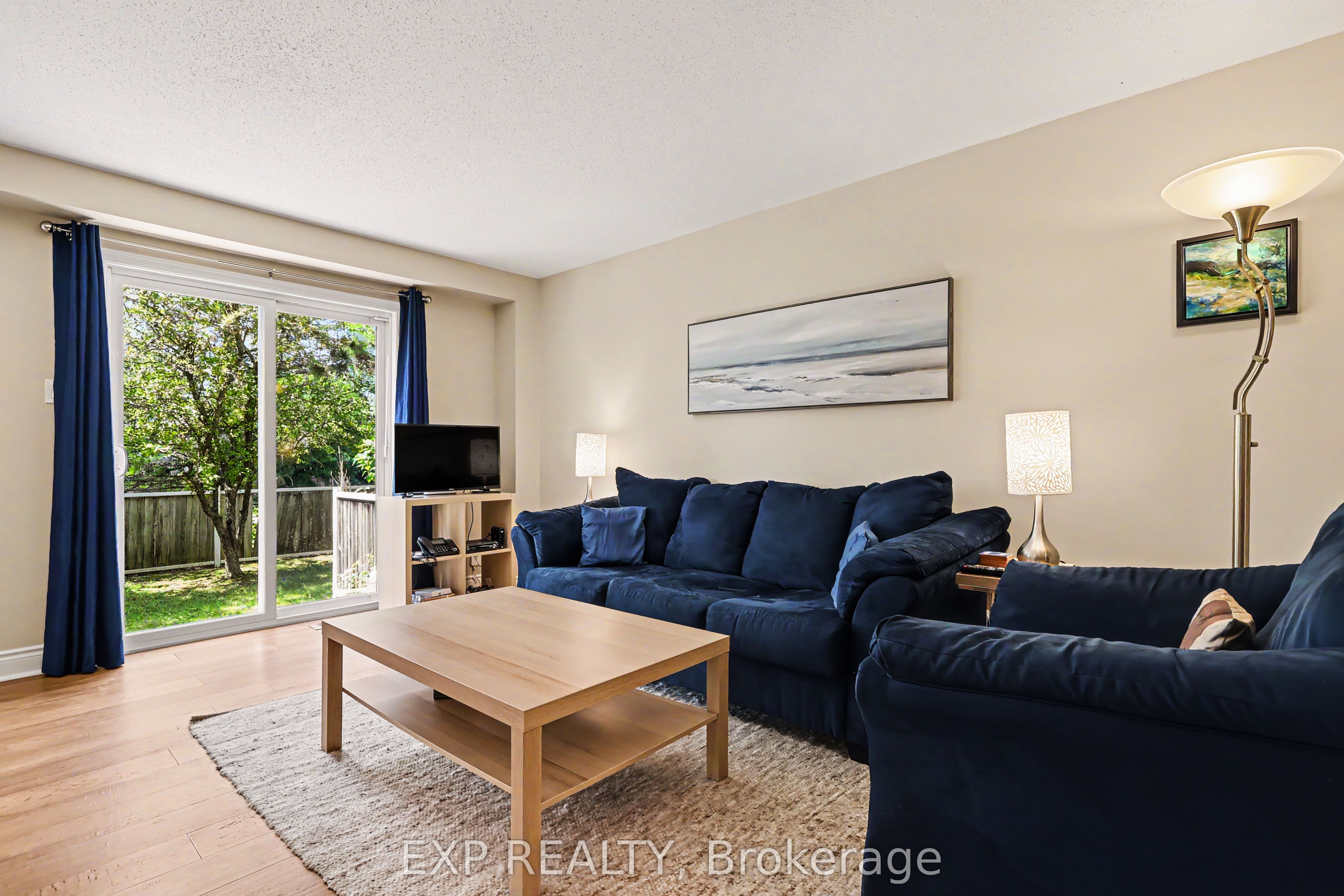 1856 Summerfields Crescent Property Photo 4