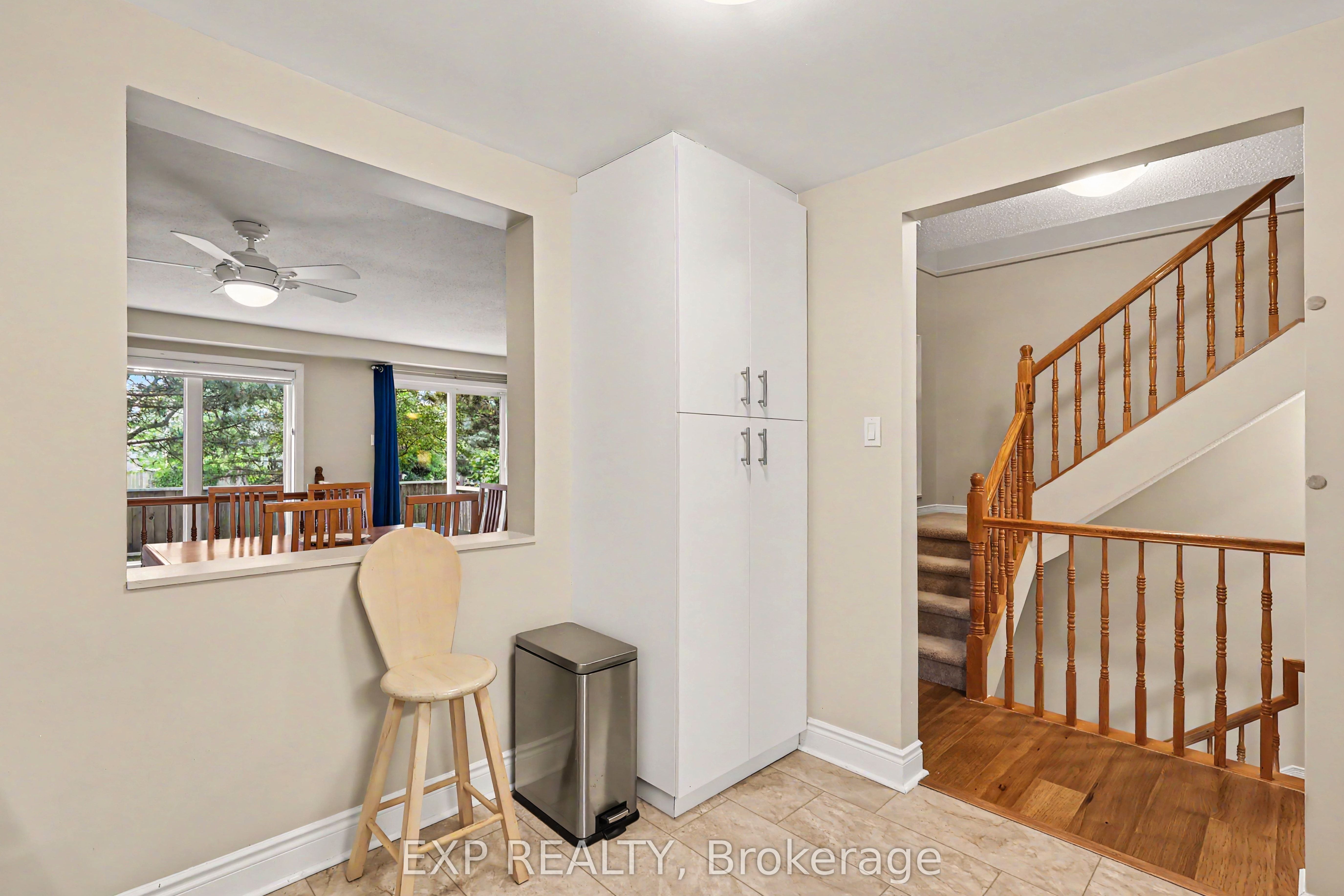 1856 Summerfields Crescent Property Photo 6