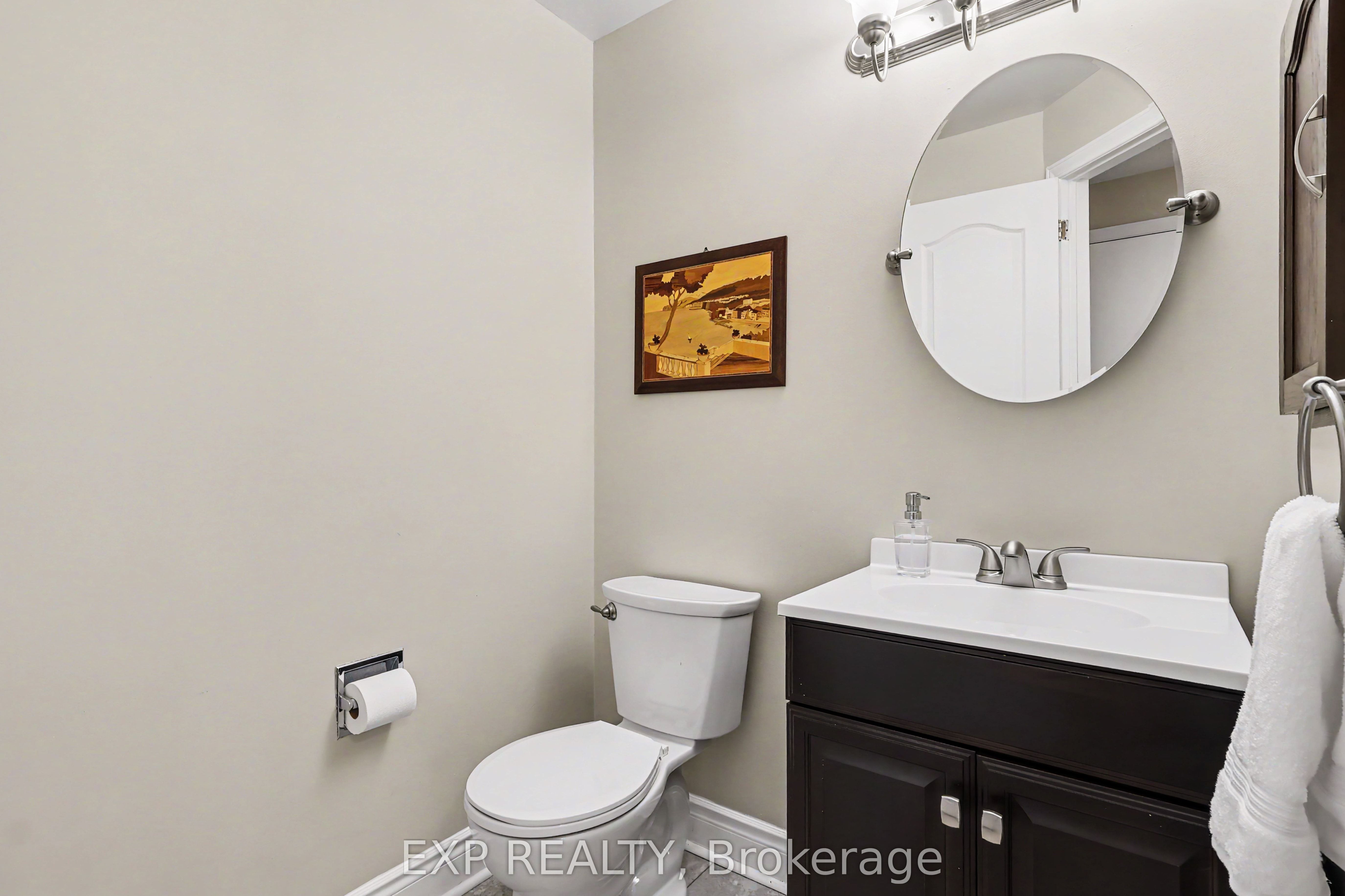 1856 Summerfields Crescent Property Photo 11