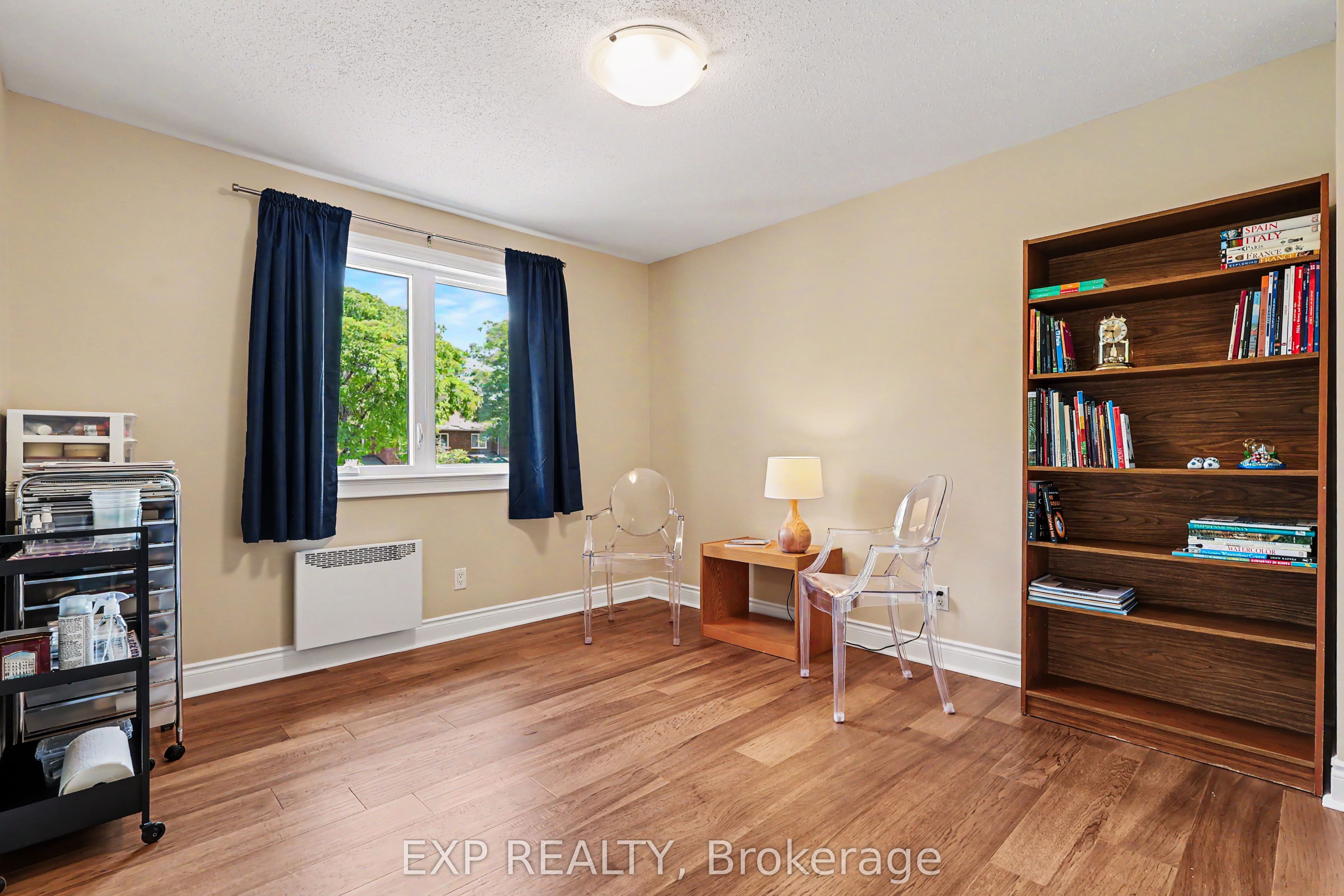 1856 Summerfields Crescent Property Photo 16