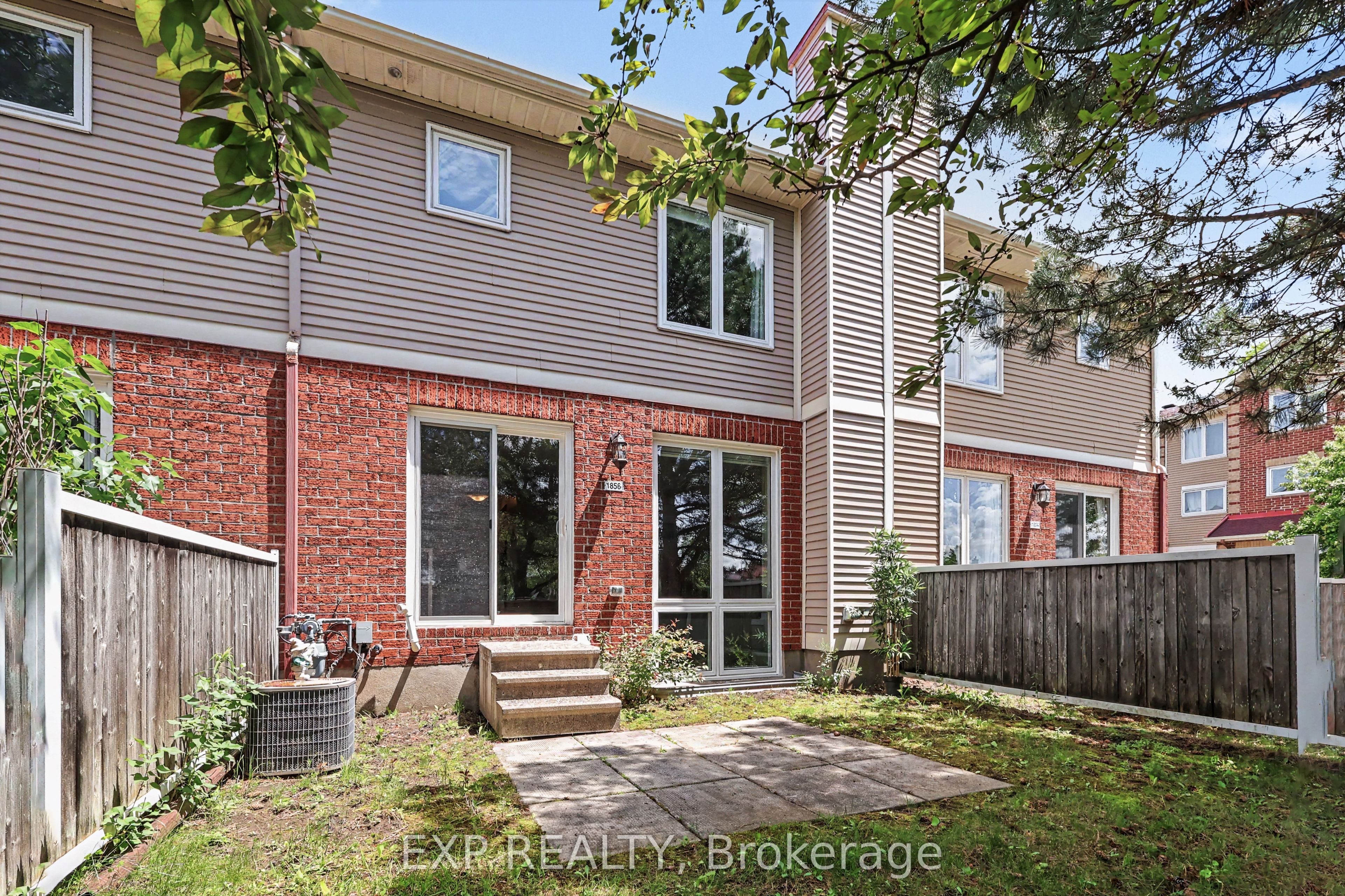 1856 Summerfields Crescent Property Photo 20