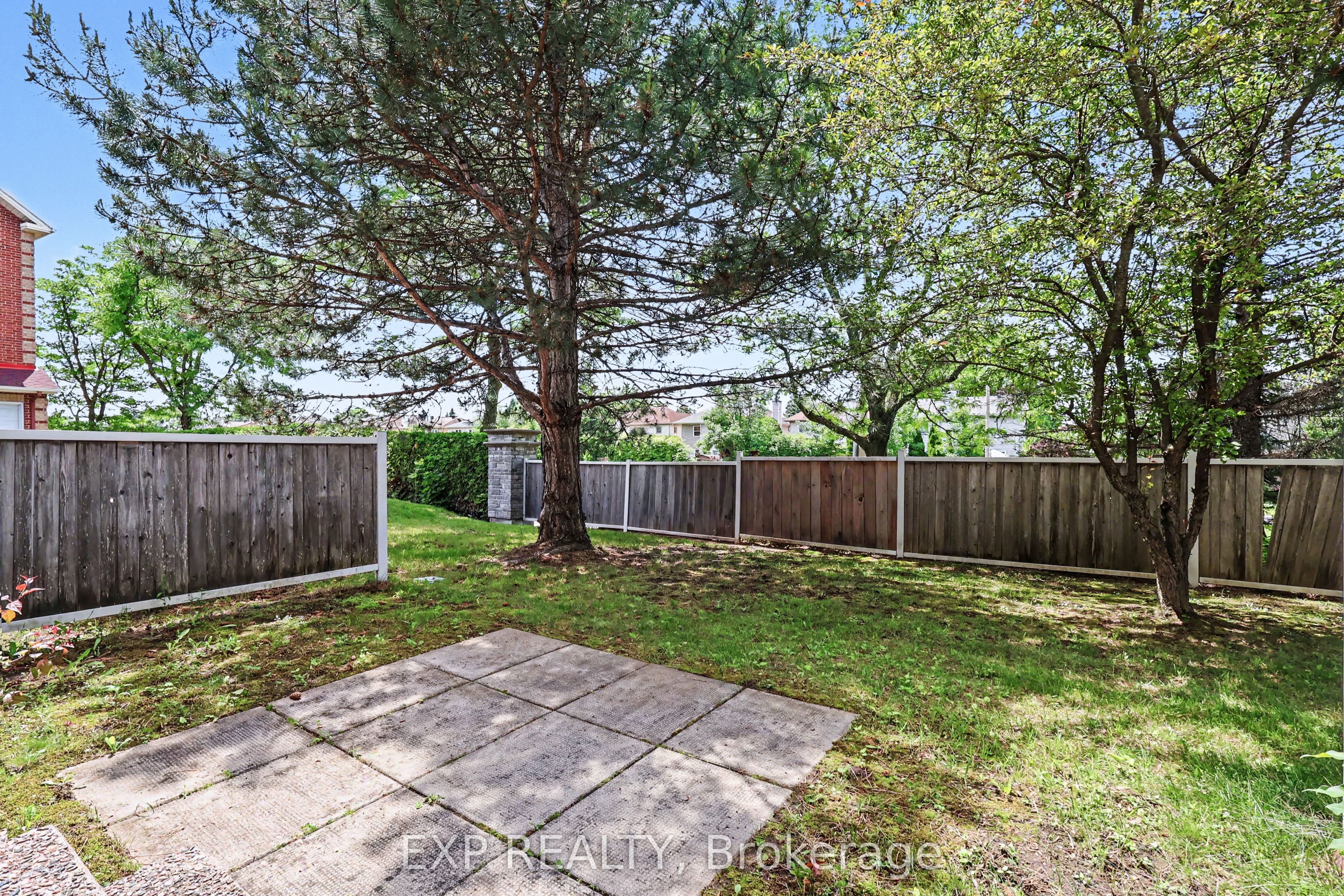 1856 Summerfields Crescent Property Photo 21