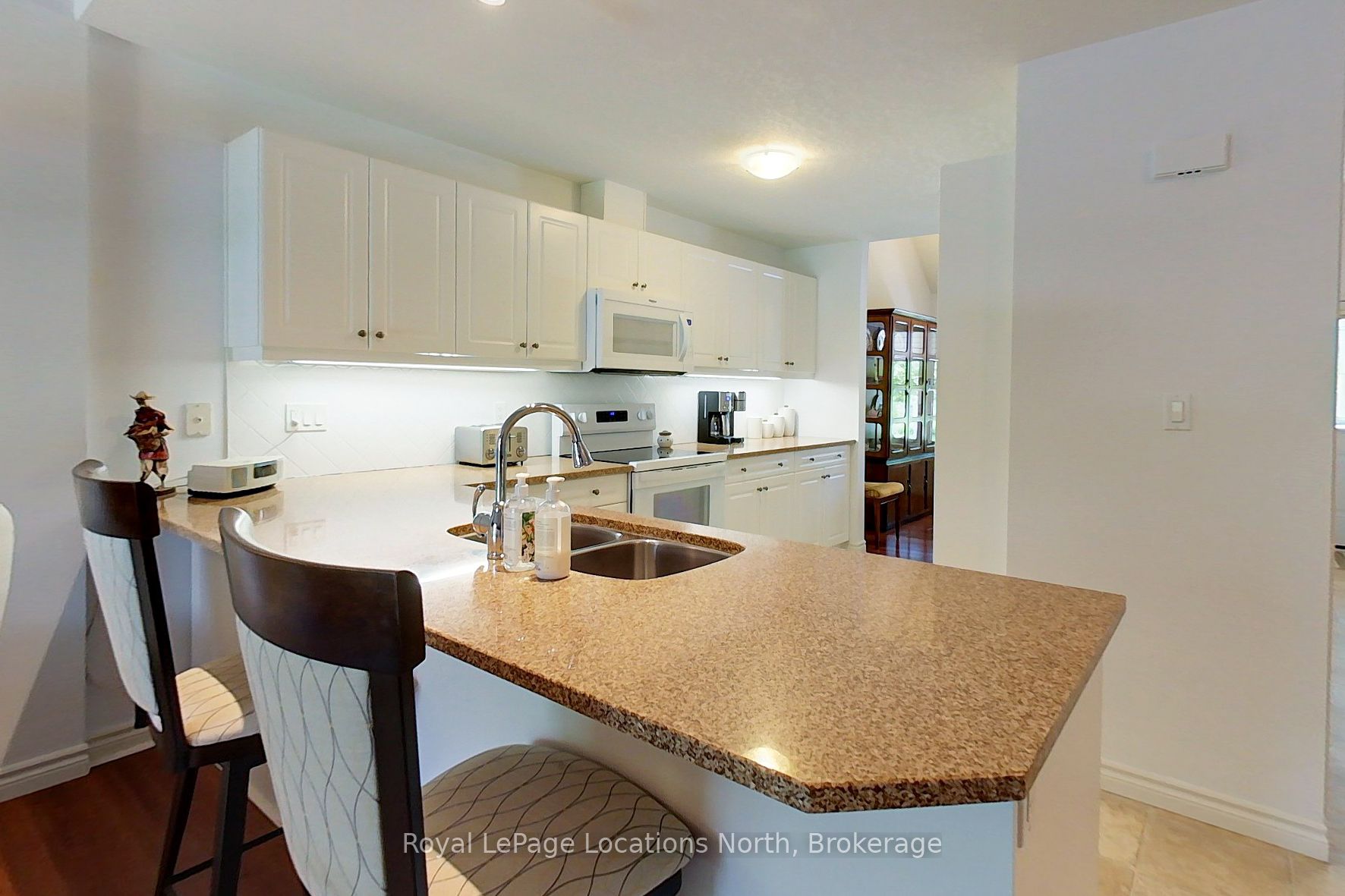 111 Empire Lane 18 Property Photo 16
