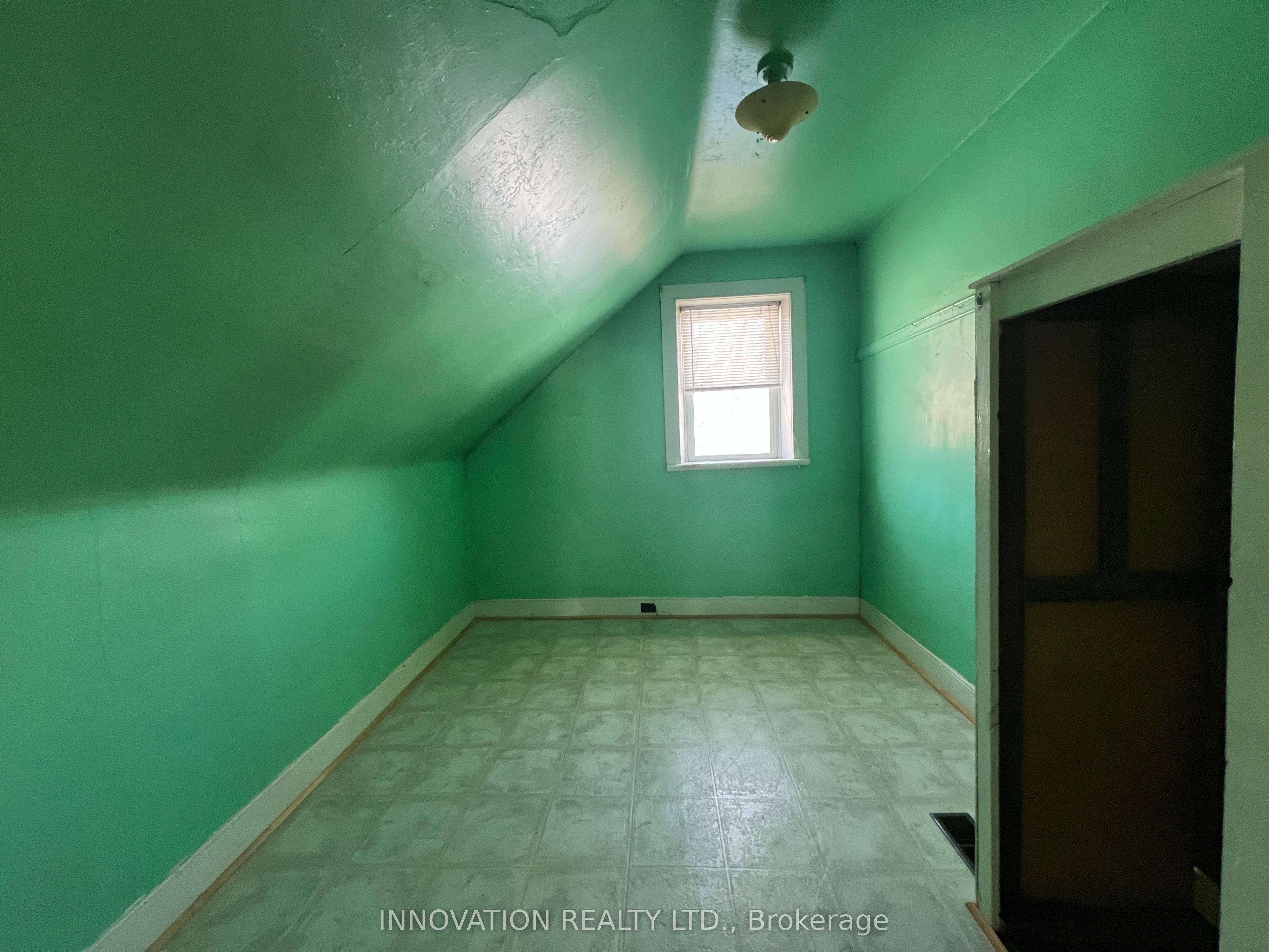 199 Flat Road Property Photo 10