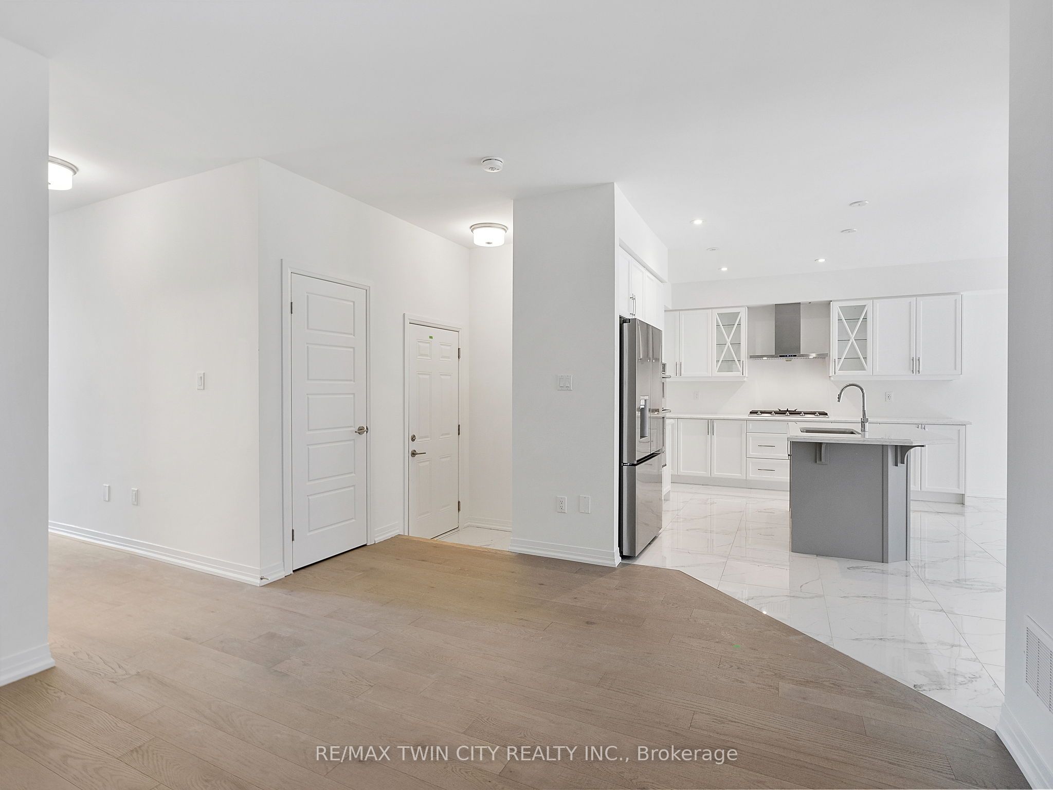 61 George Brier Drive E Property Photo 21