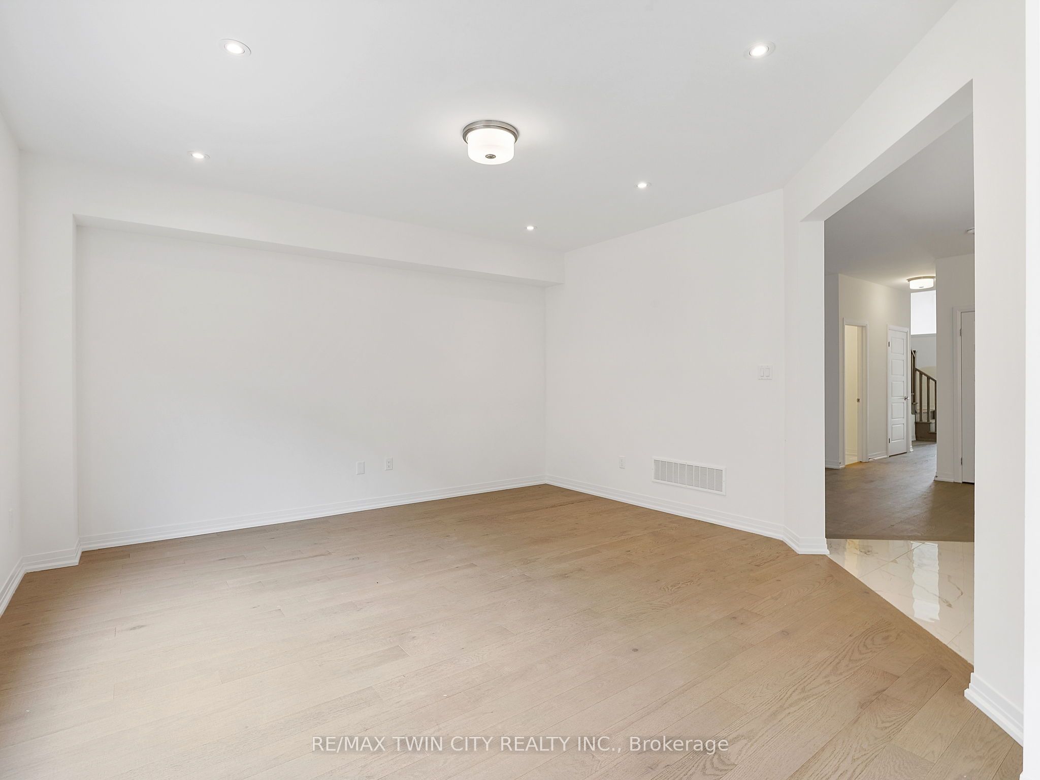 61 George Brier Drive E Property Photo 33