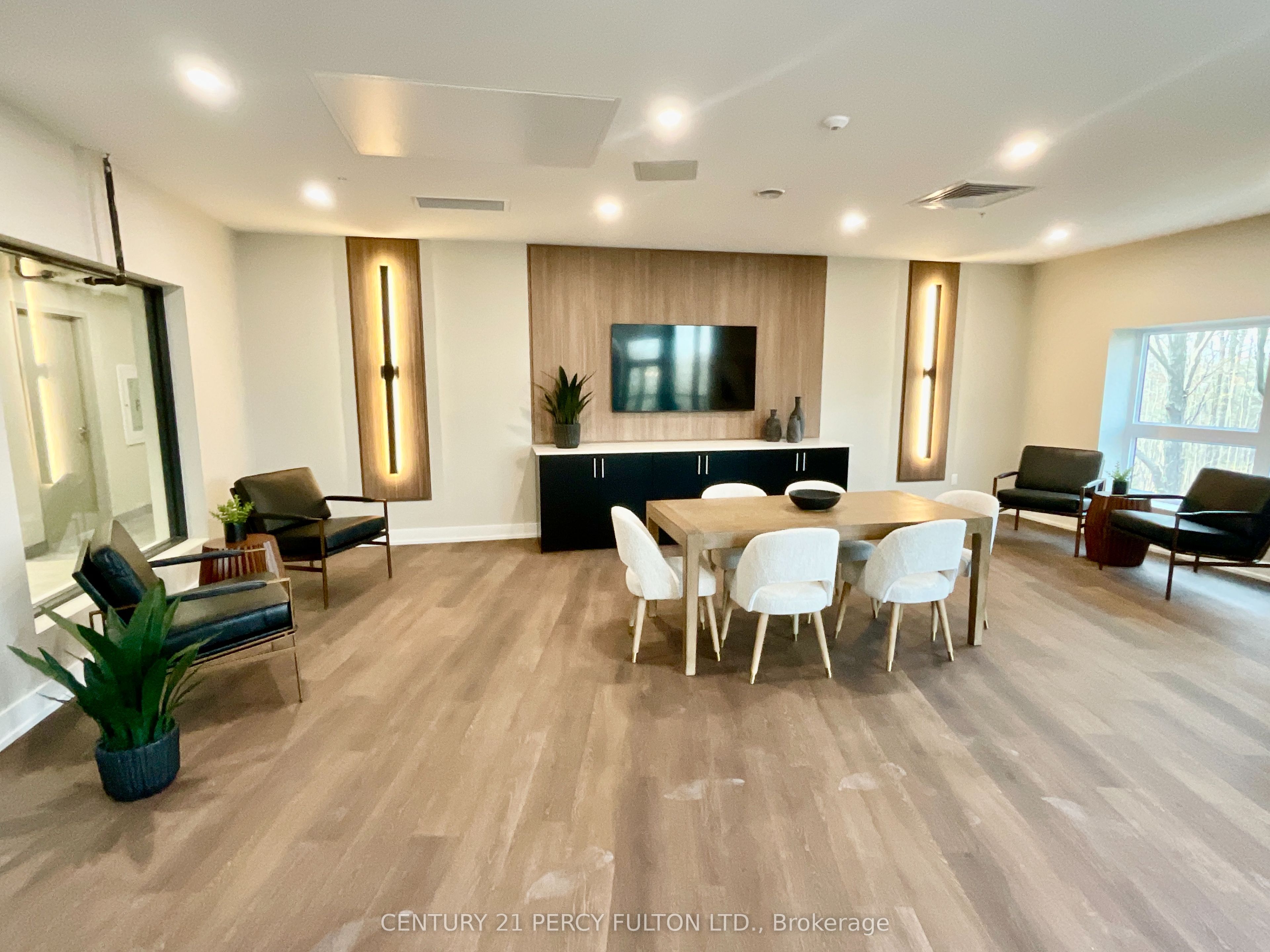 1100 Lackner Place 303