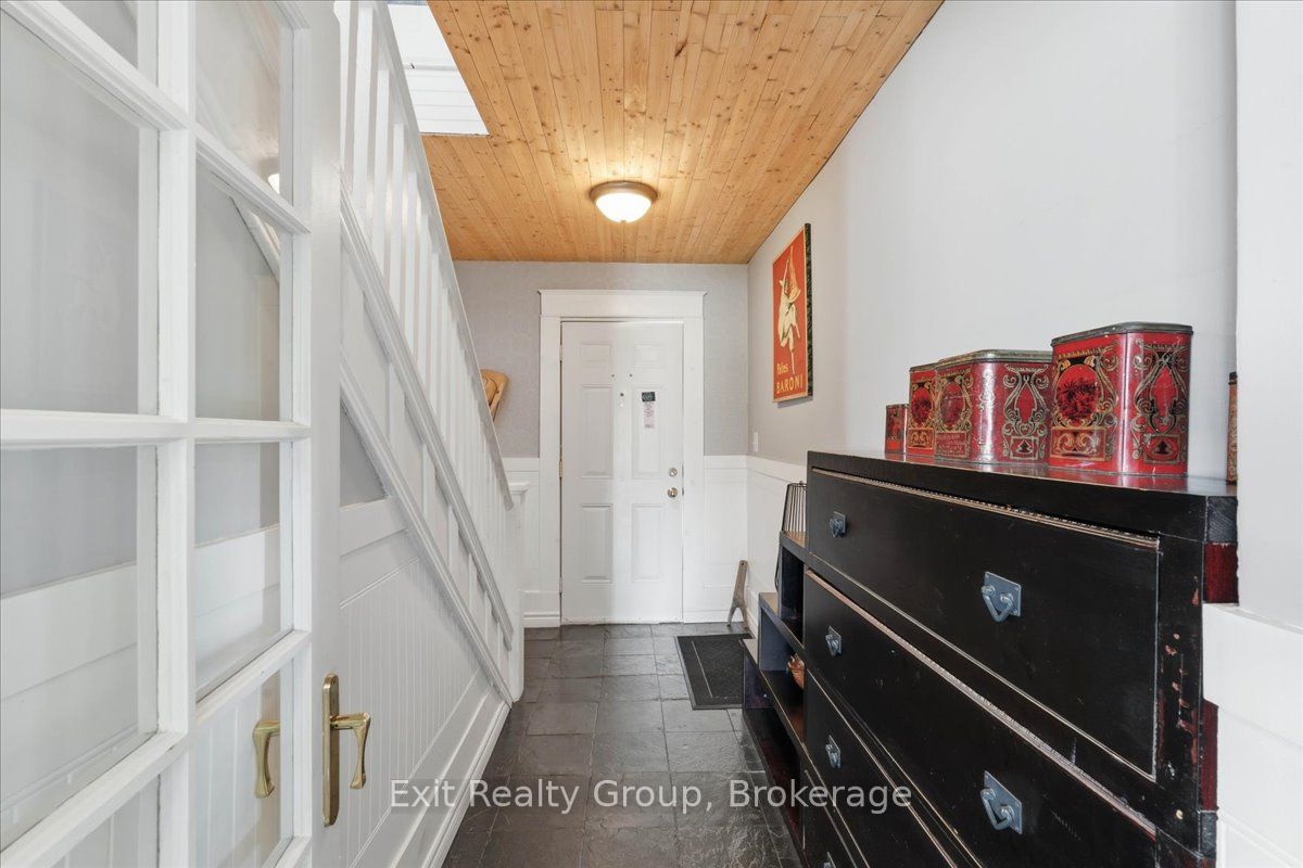 910 Rosebush Road Property Photo 3