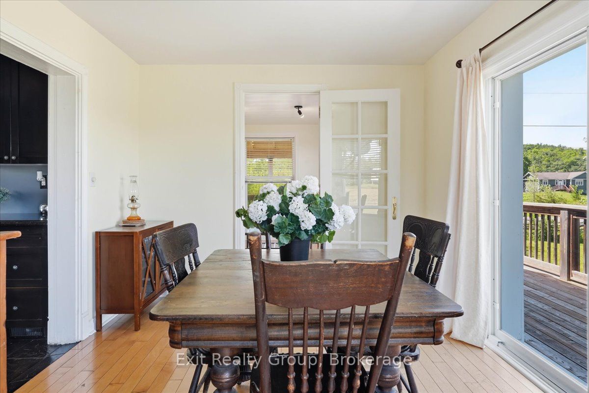 910 Rosebush Road Property Photo 7