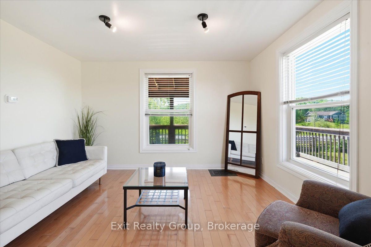 910 Rosebush Road Property Photo 11