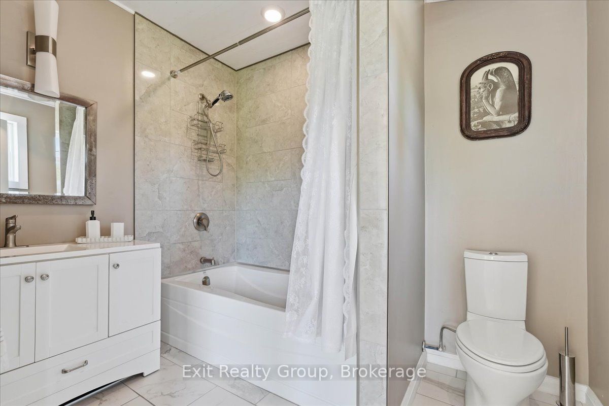 910 Rosebush Road Property Photo 14