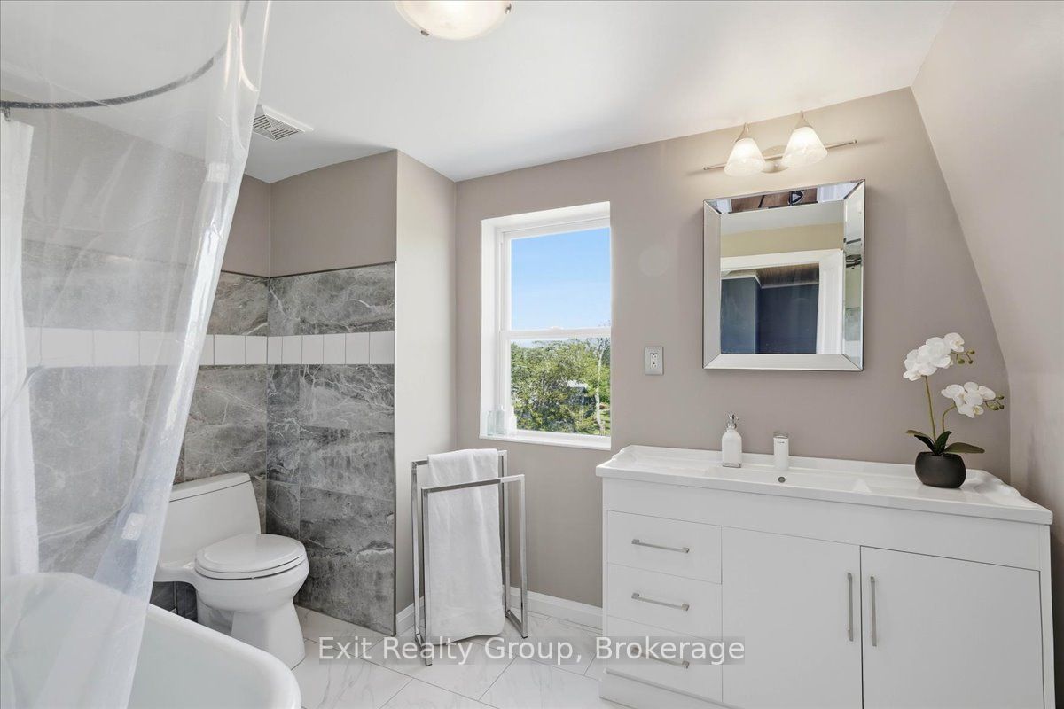 910 Rosebush Road Property Photo 23