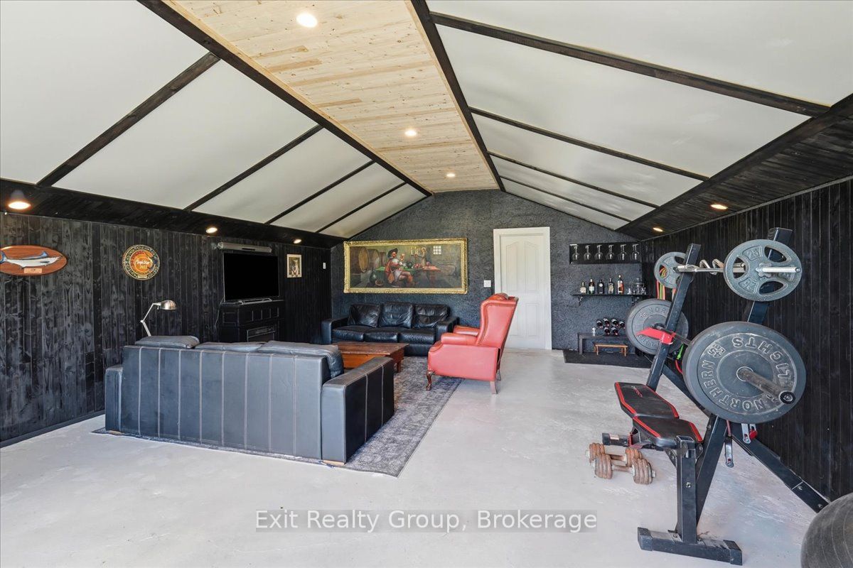 910 Rosebush Road Property Photo 34