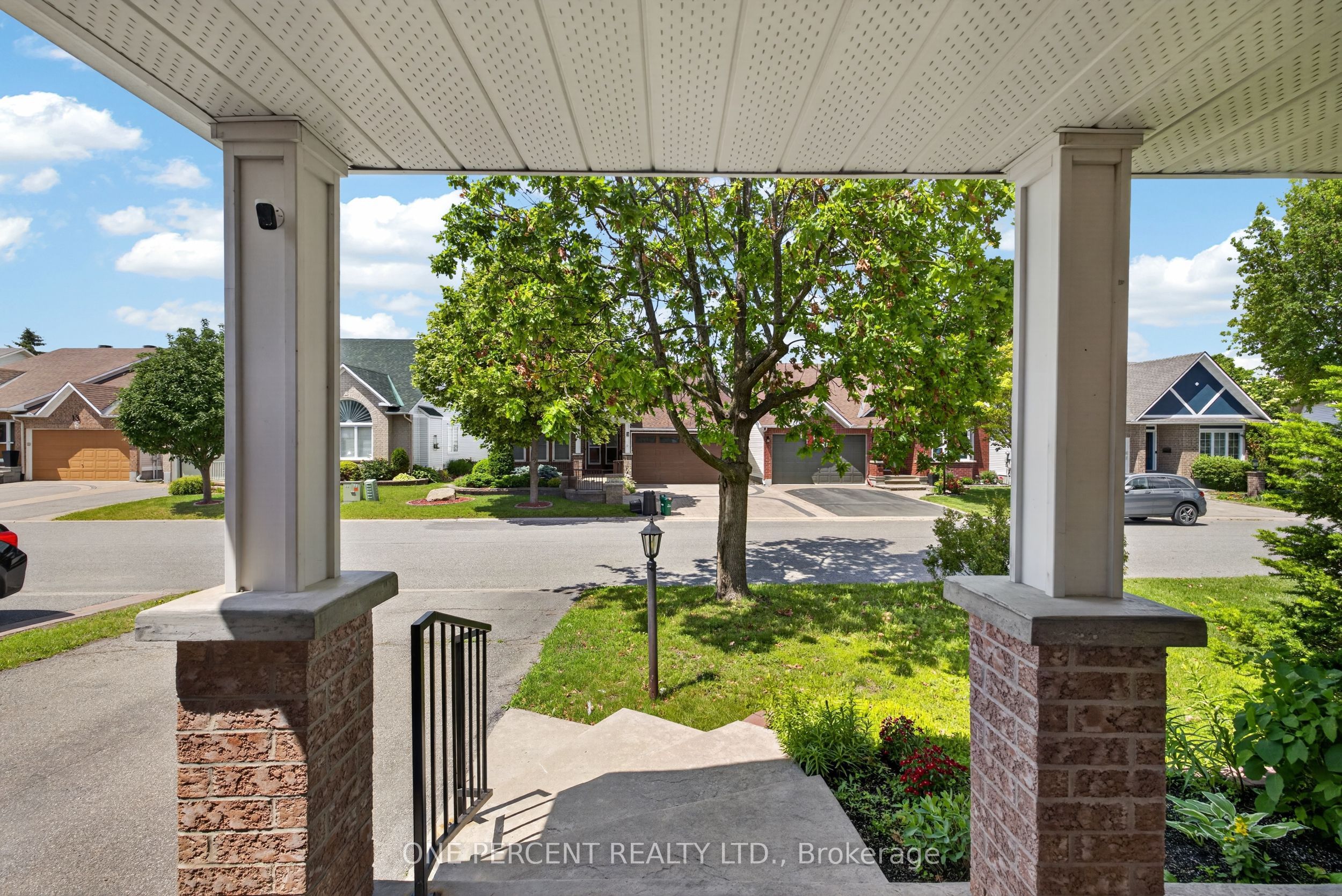 6 Windchime Crescent Property Photo 2