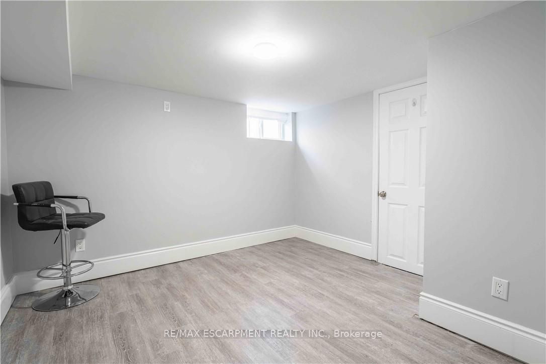 73 West 3rd Street B Property Photo 11