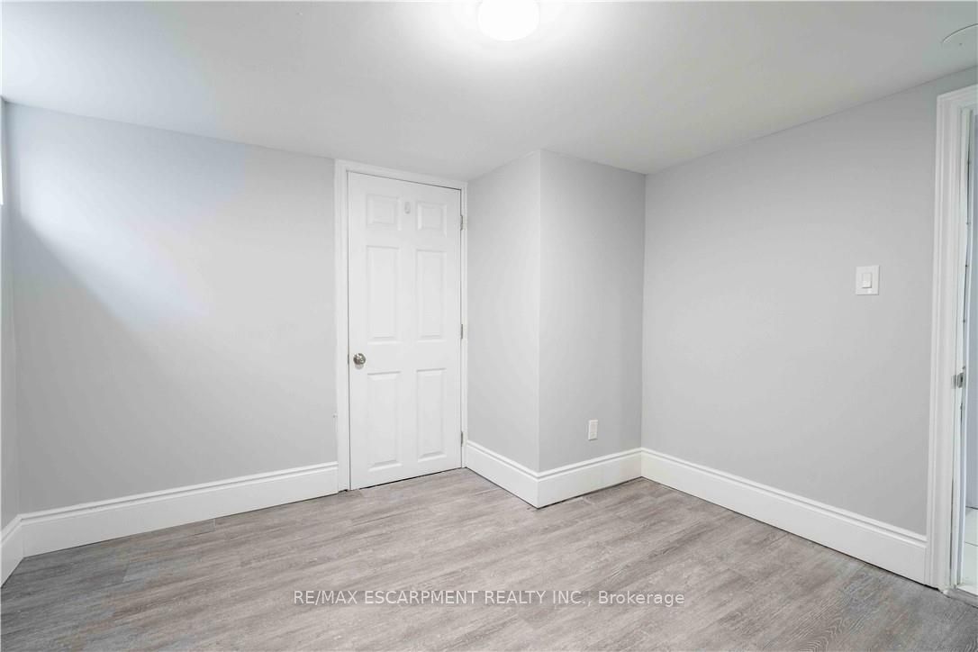 73 West 3rd Street B Property Photo 12