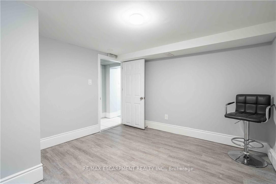 73 West 3rd Street B Property Photo 13
