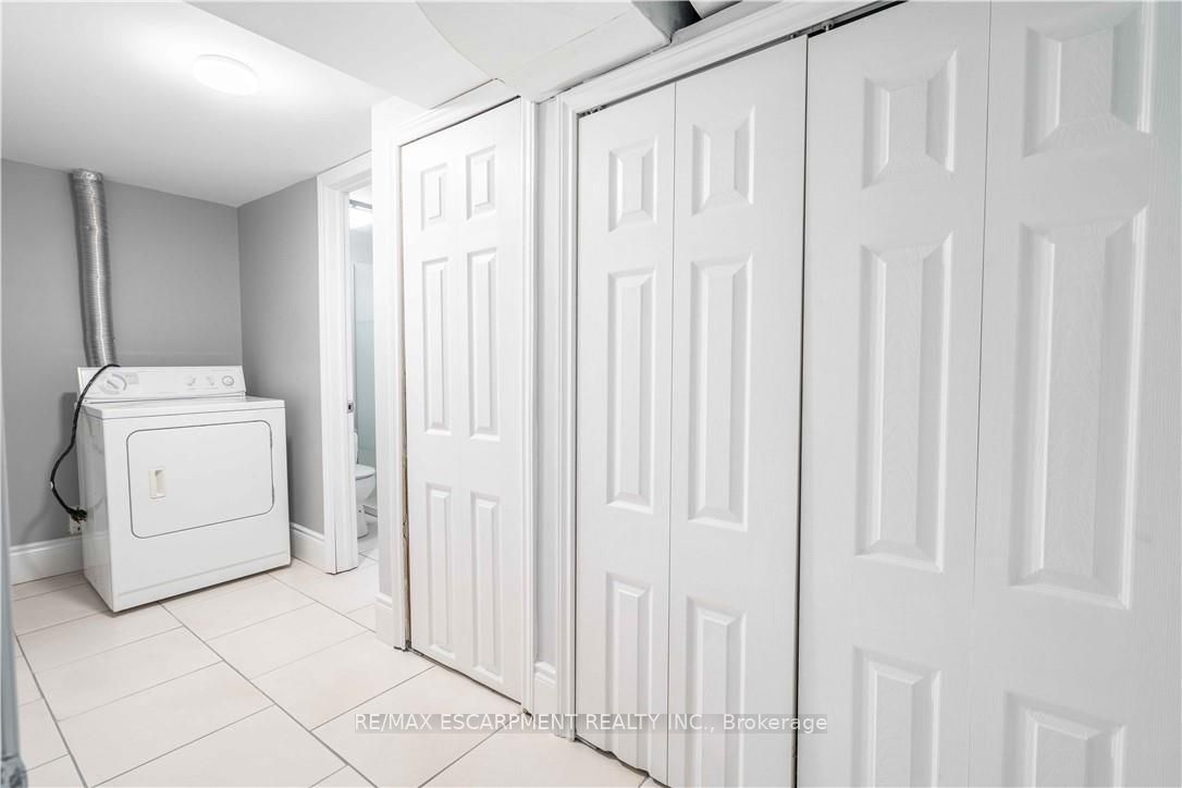73 West 3rd Street B Property Photo 14