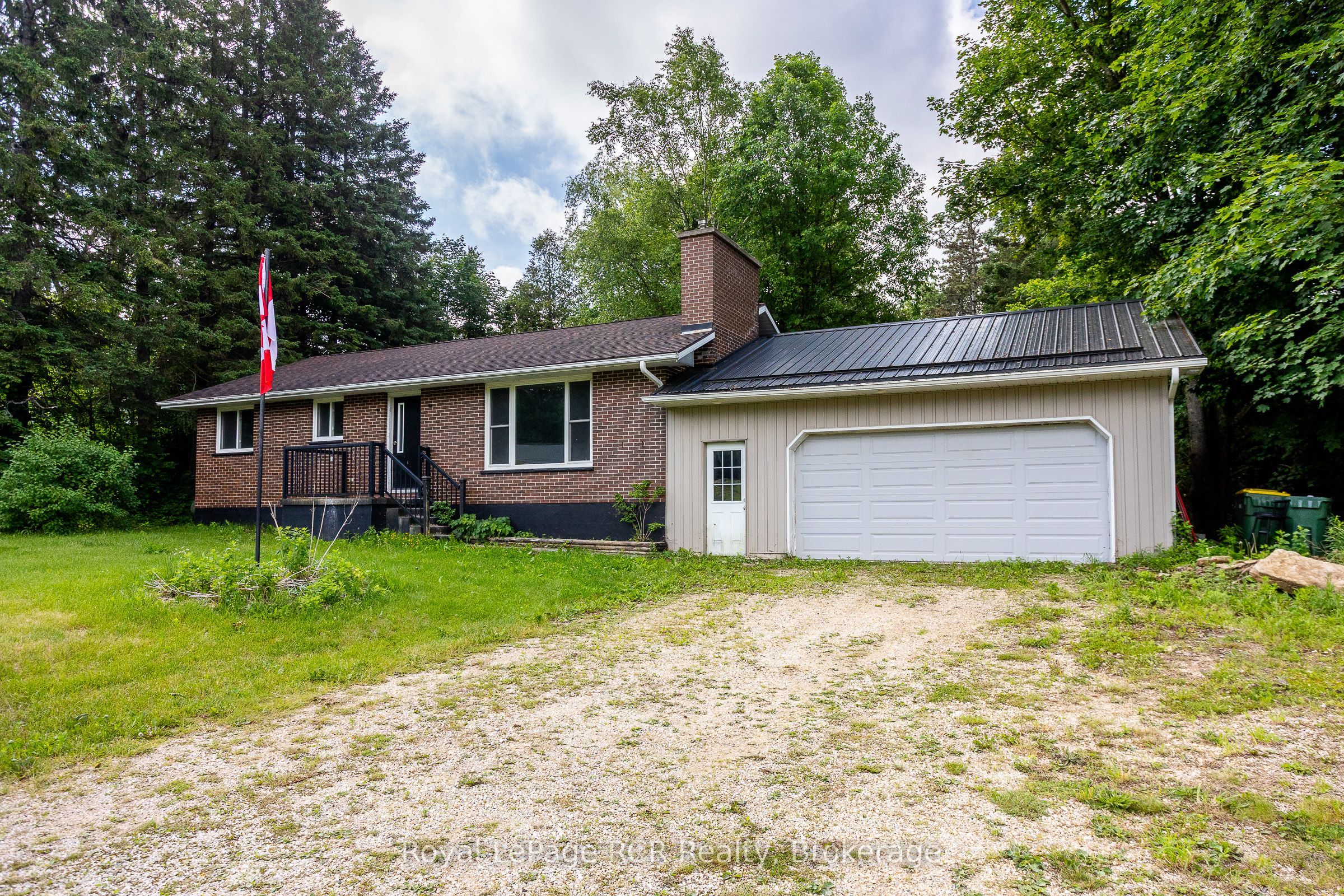 405014 Grey Road 4 Property Photo 1