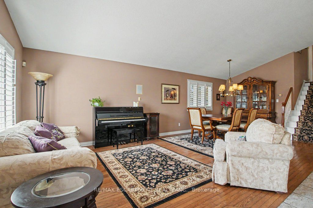 6 Theodore Drive Property Photo 6