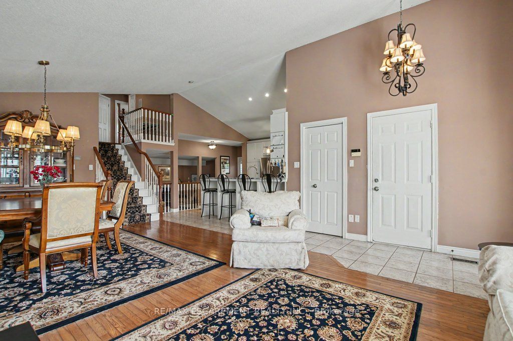 6 Theodore Drive Property Photo 7
