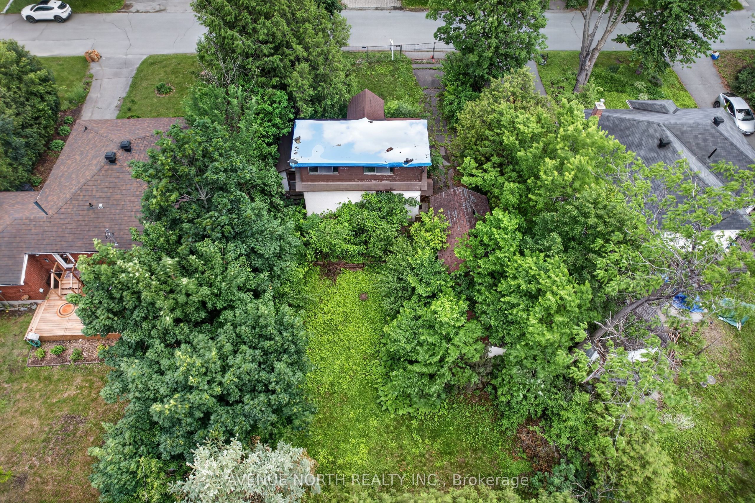 305 Mountbatten Avenue Property Photo 5