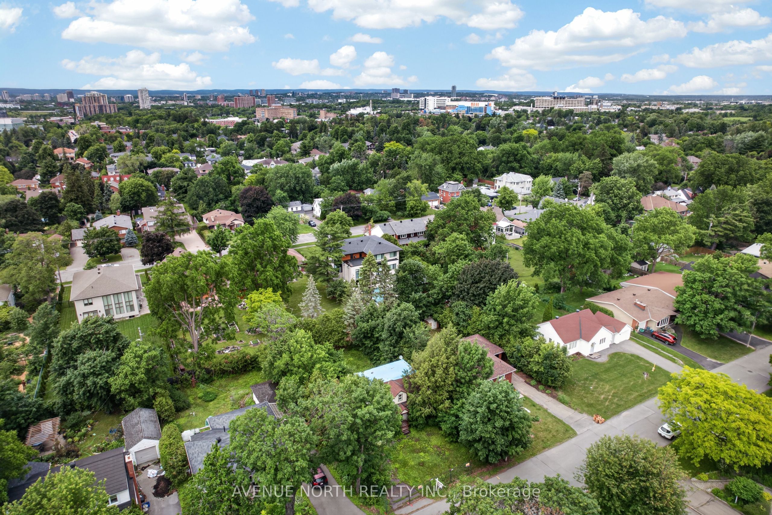 305 Mountbatten Avenue Property Photo 7