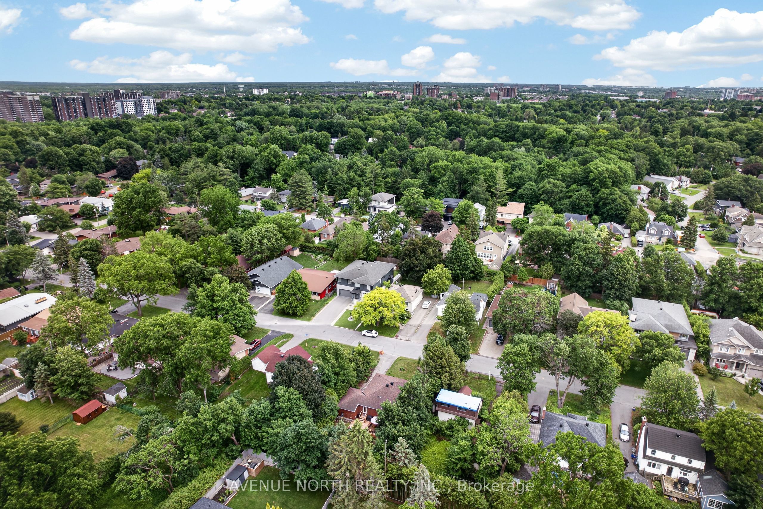 305 Mountbatten Avenue Property Photo 11