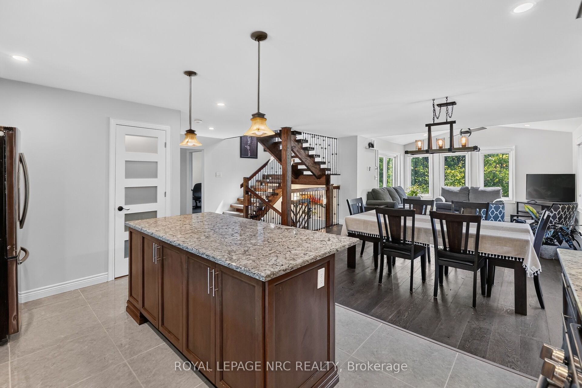 3063 Ninth Street Property Photo 6