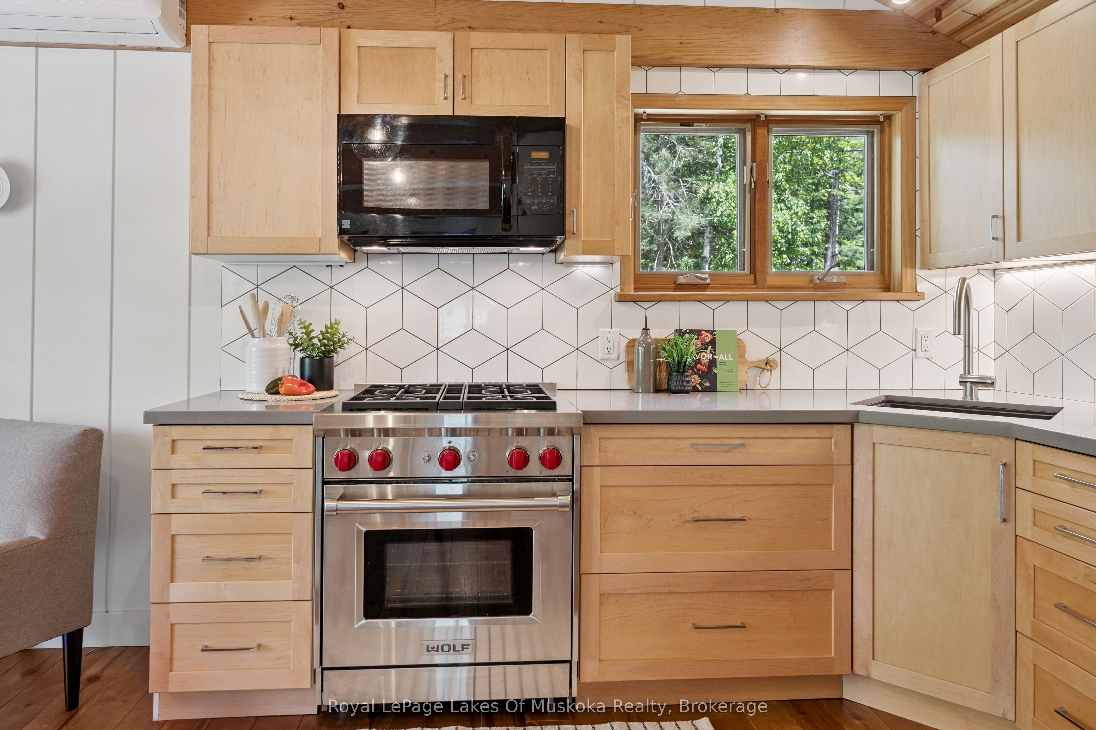 1016 Swift Lane Property Photo 12