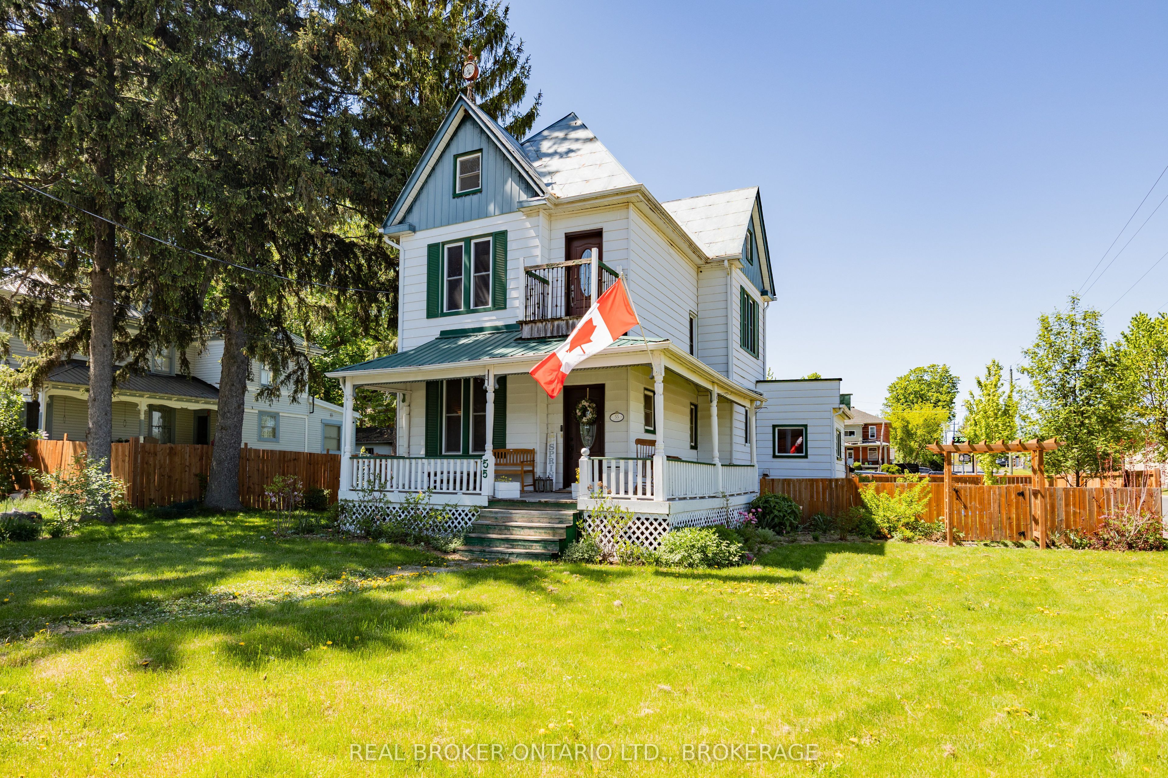 55 Kenyon Street E Property Photo 1