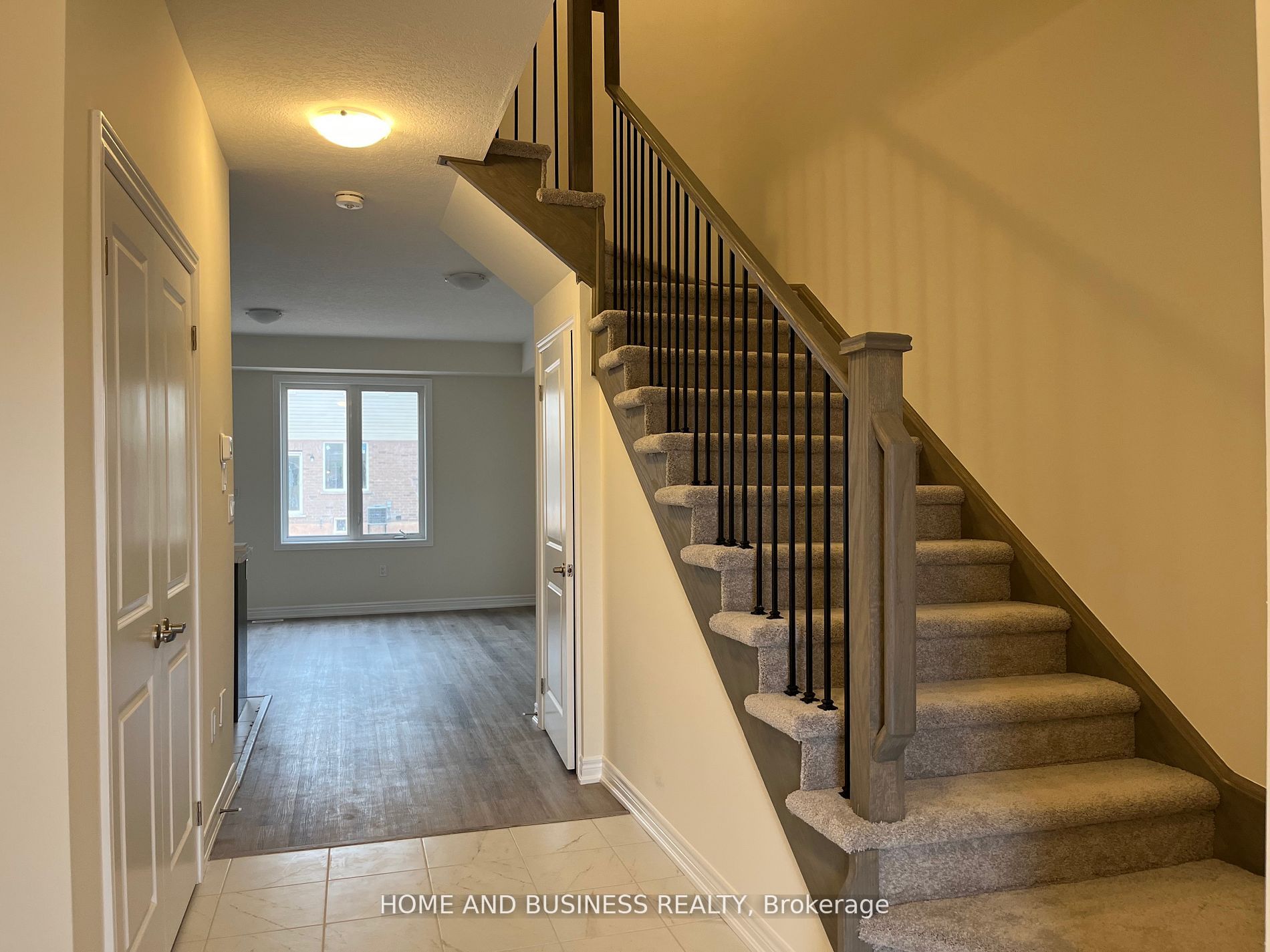 169 Sonoma Lane Property Photo 3
