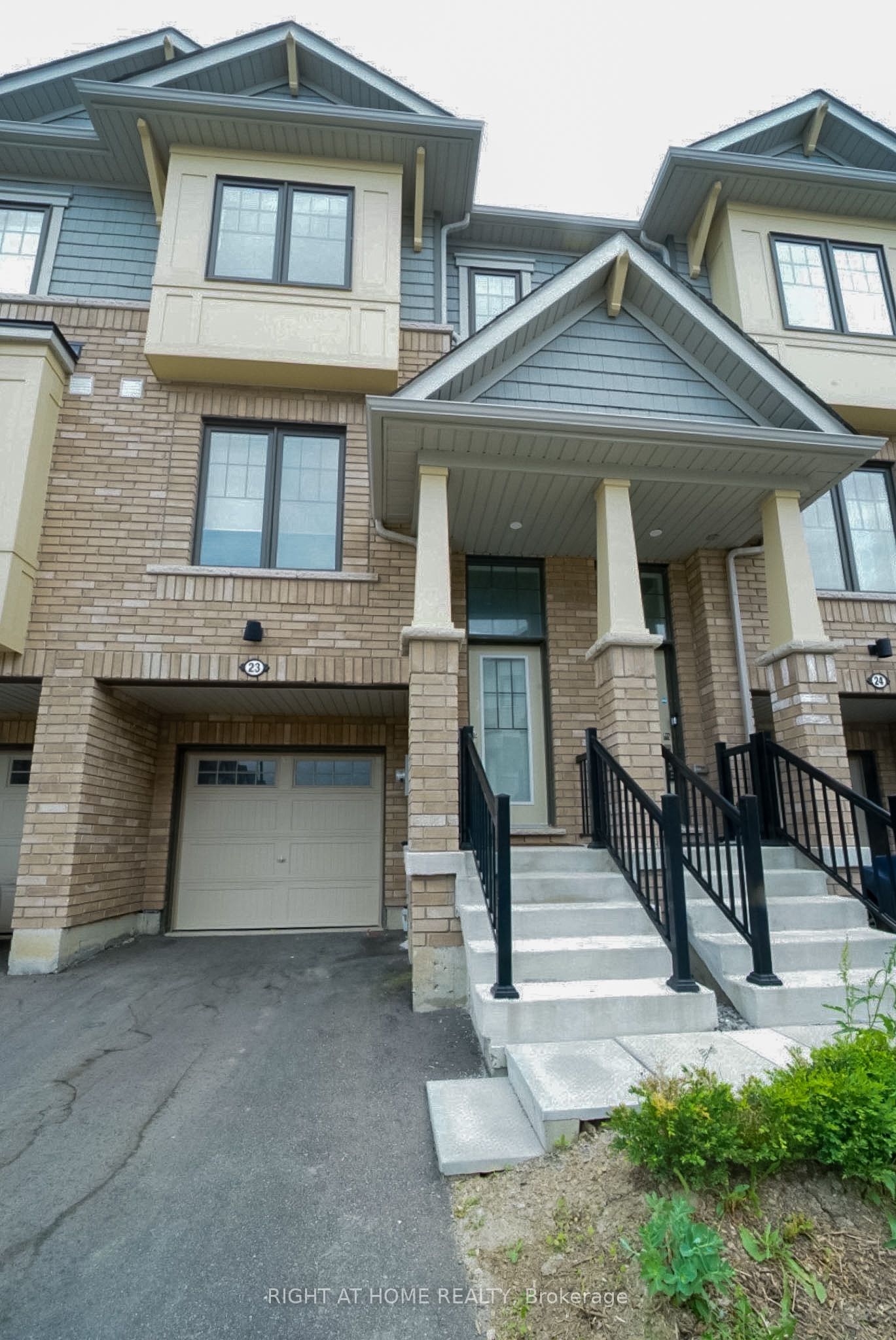 185 Bedrock Drive 23 Property Photo 2