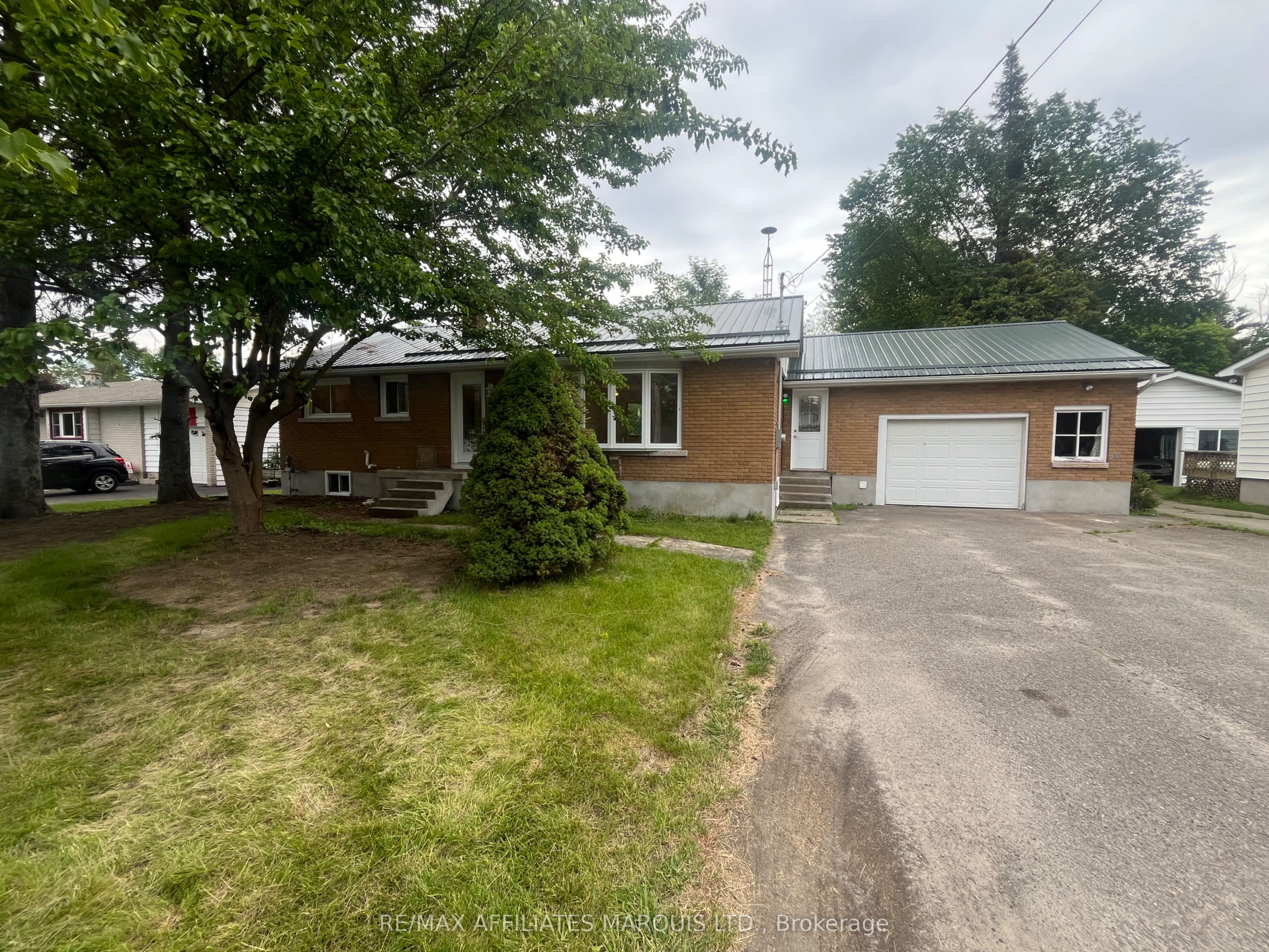 1065 County Rd 15 Street Property Photo 1