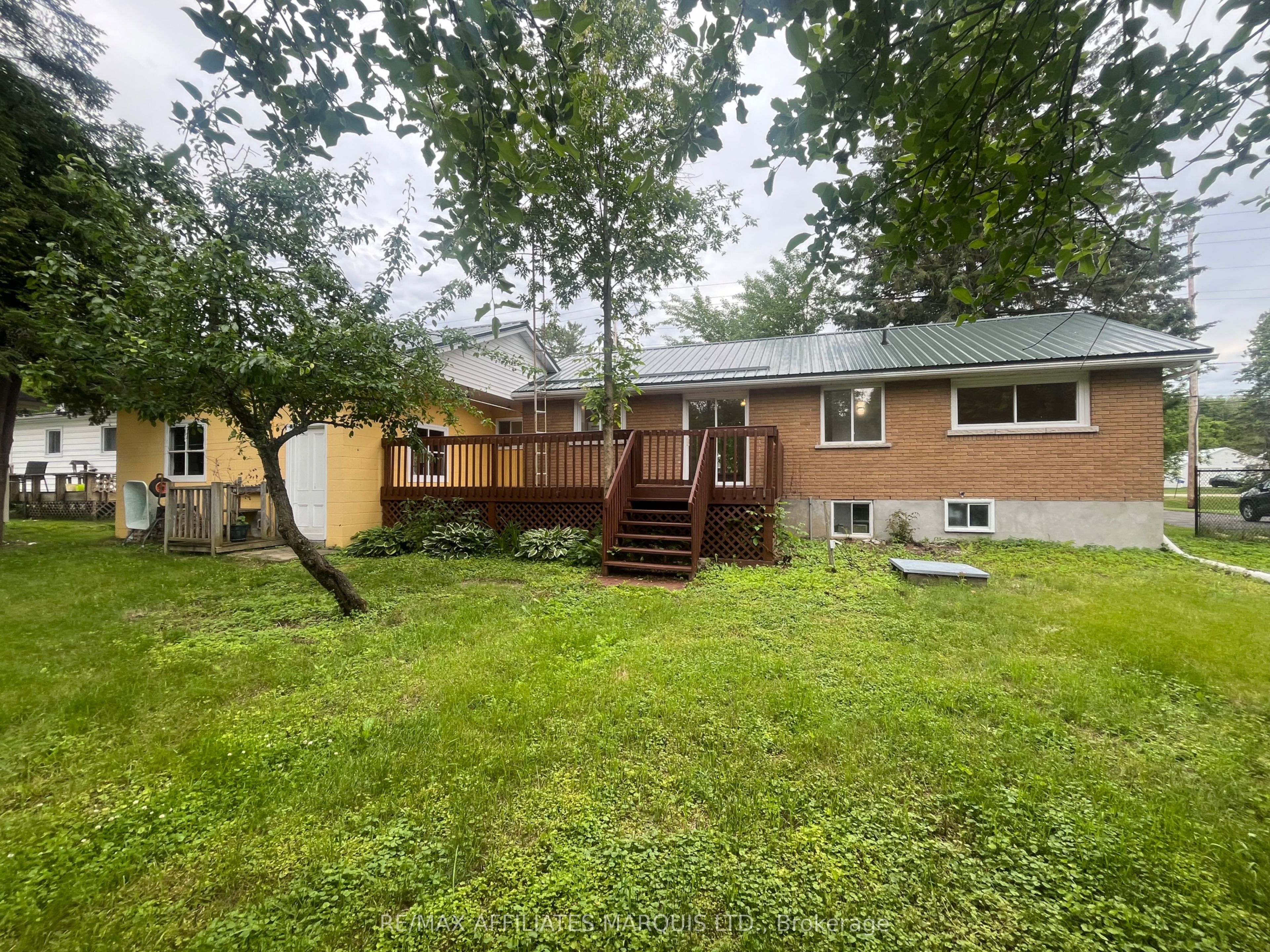 1065 County Rd 15 Street Property Photo 23