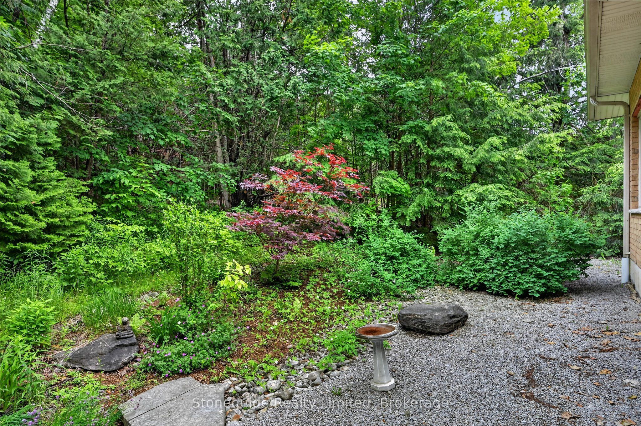 761 Cedarhurst Drive Property Photo 16