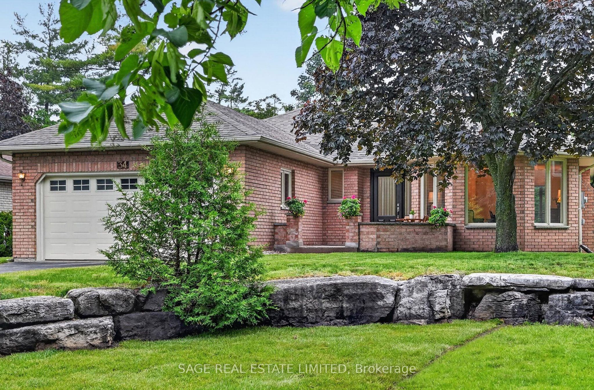 34 Patricia Place Property Photo 2
