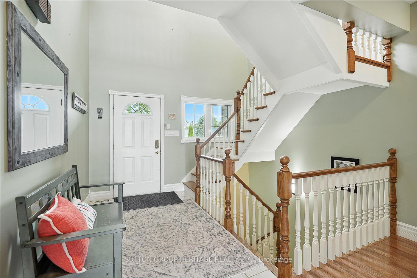 400 Front Street W Property Photo 9