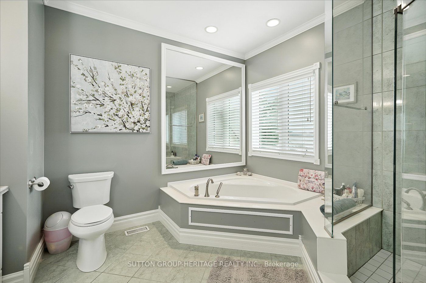 400 Front Street W Property Photo 20