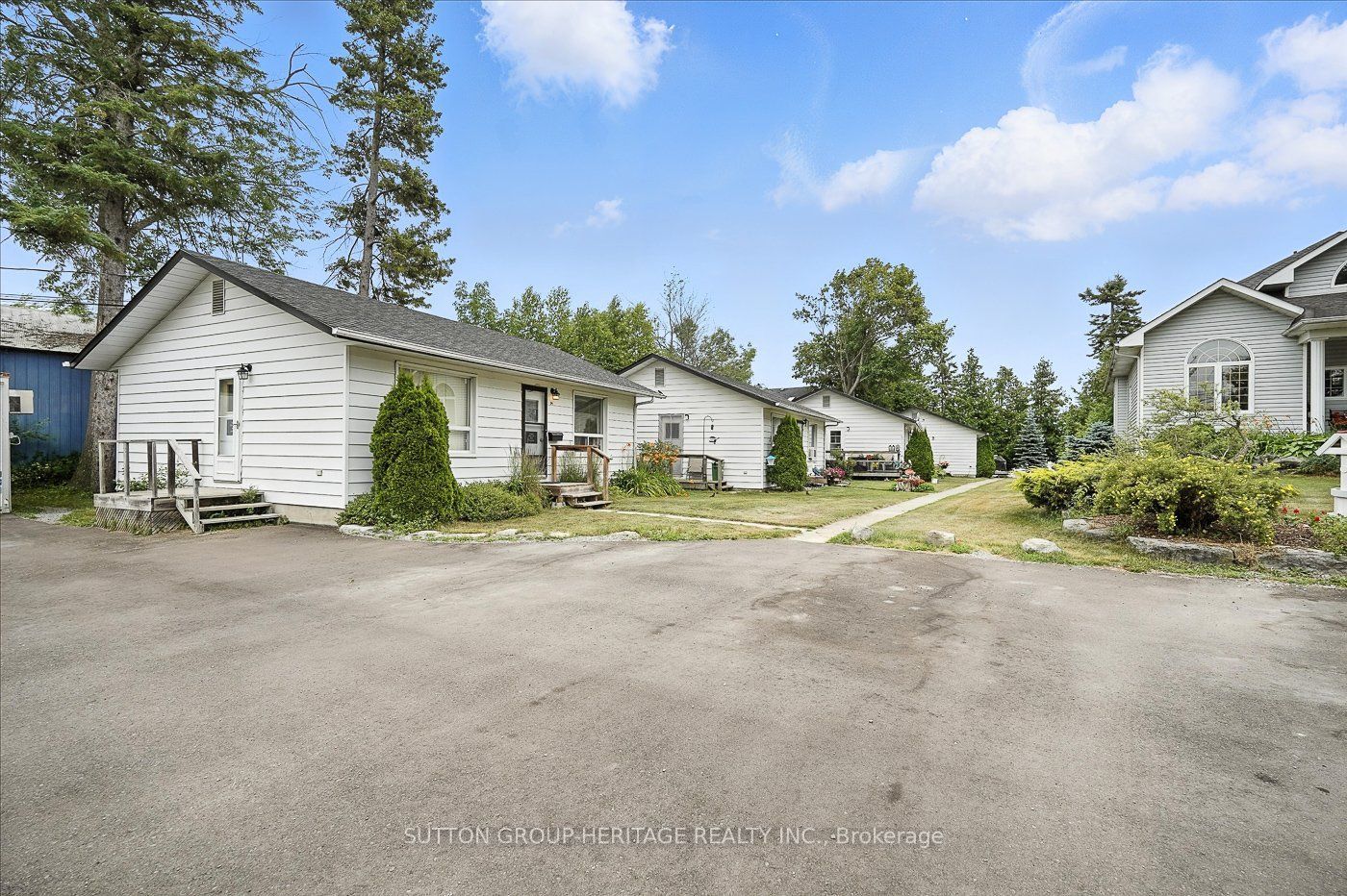 400 Front Street W Property Photo 23